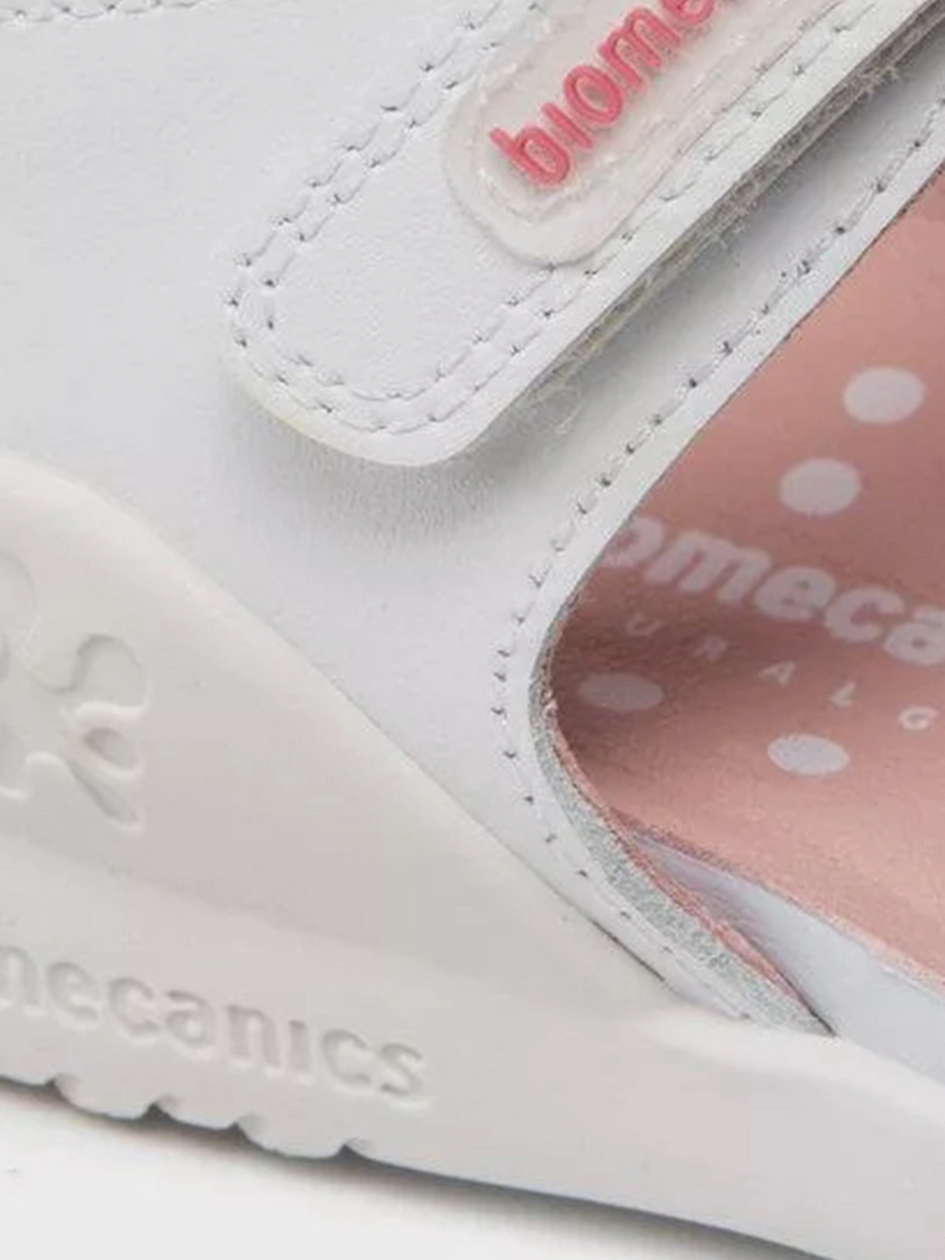 Сандалии Biomecanics модель 222204-B Фото
