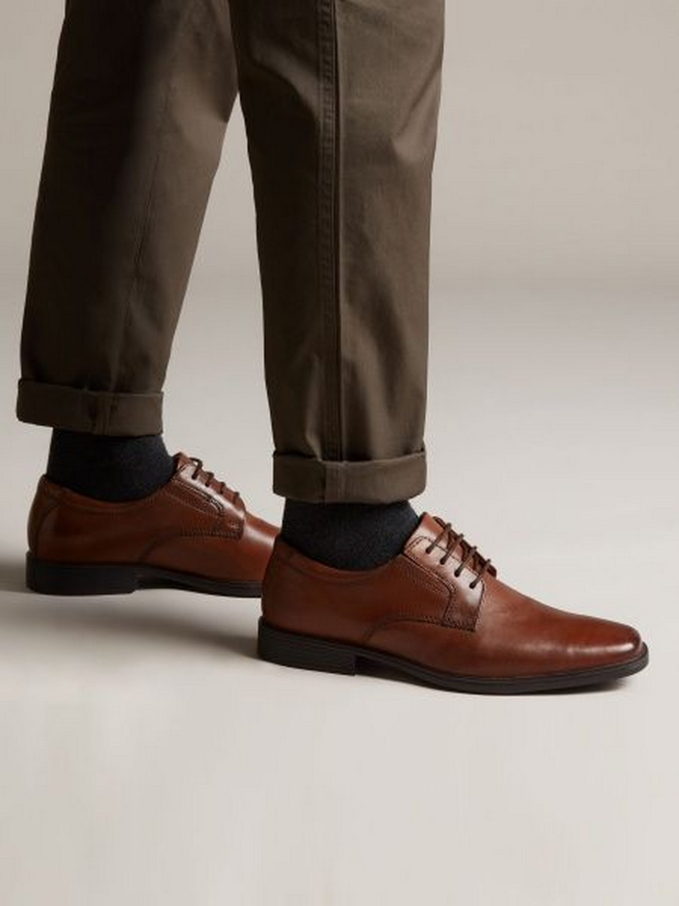 Туфли и лоферы Clarks модель 2613-0097 Фото
