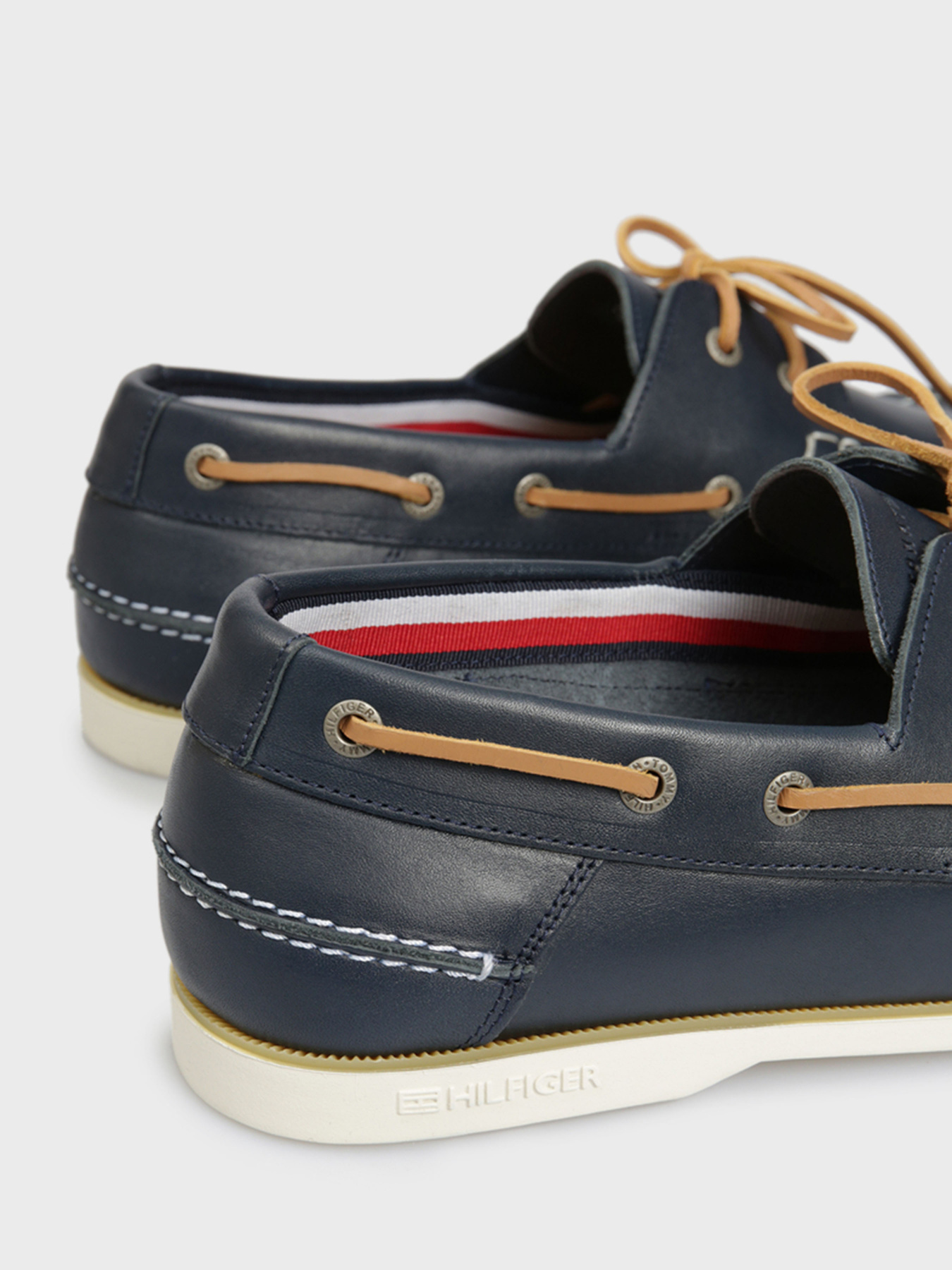 Слипоны и мокасины Tommy Hilfiger модель FM0FM02735-DW5 Фото