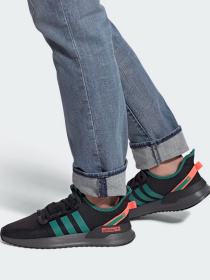 Кроссовки Adidas модель FV9252 Фото