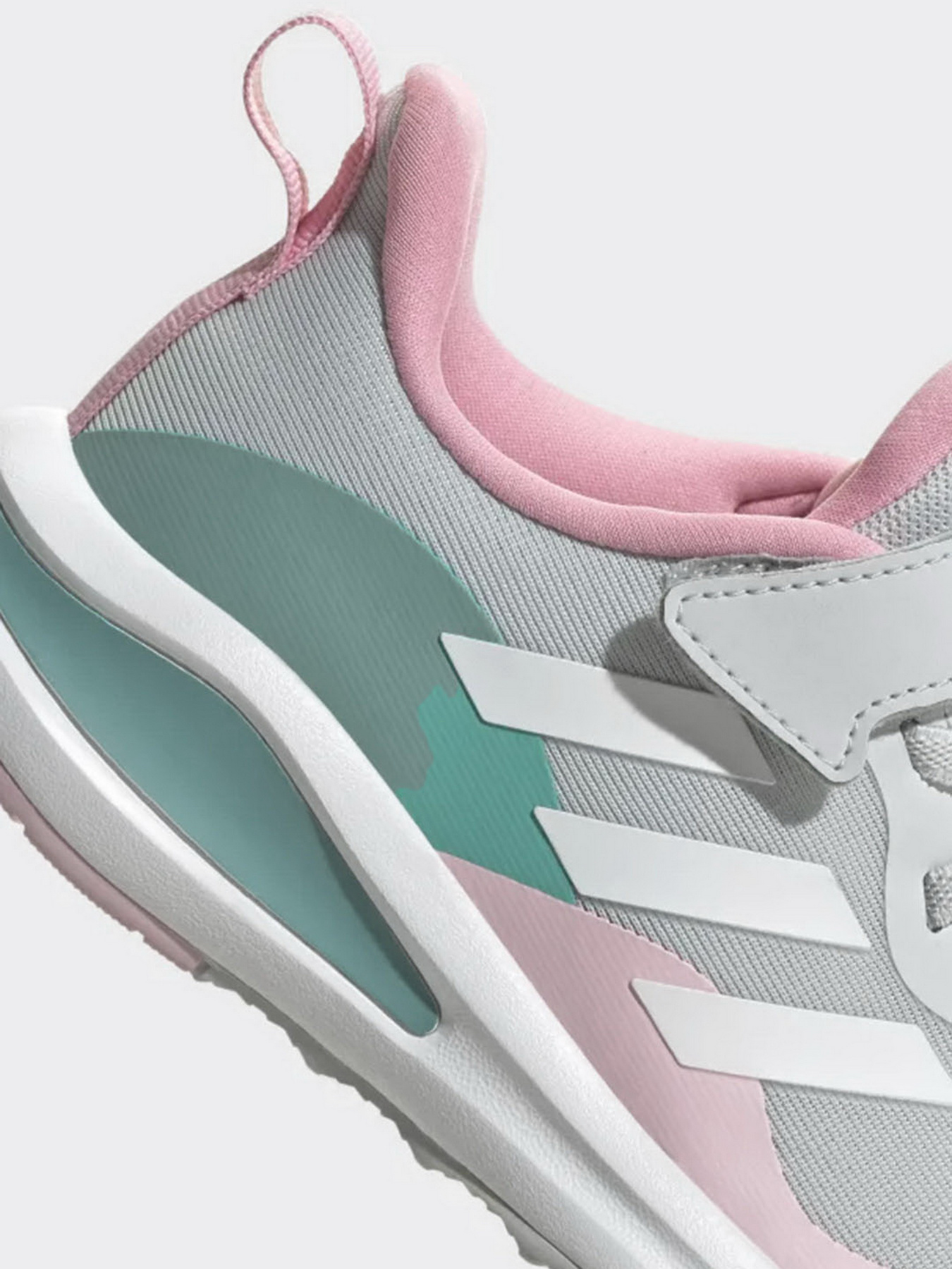 Кроссовки Adidas модель GV7838 Фото