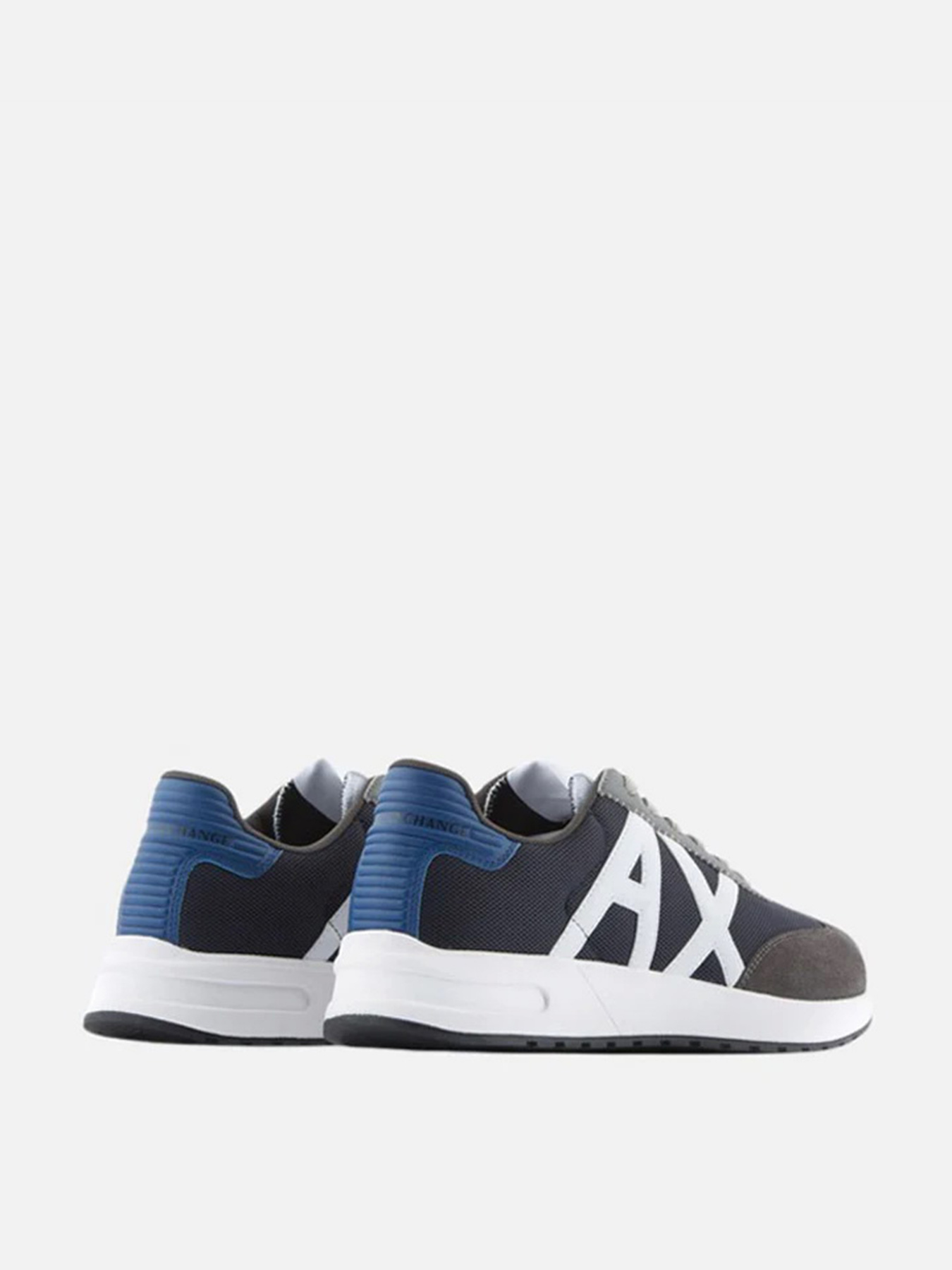 Кроссовки Armani Exchange модель XUX071-XV527-M216 Фото