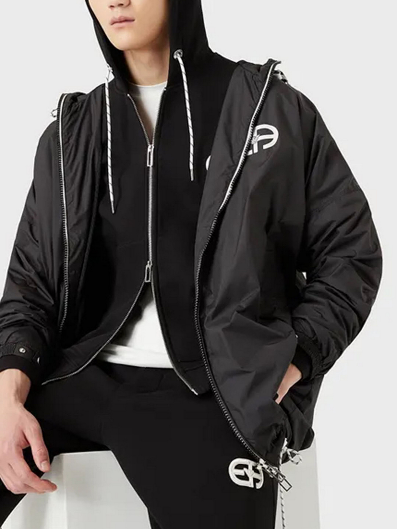 Брюки Emporio Armani модель 3L1PFV-1JHSZ-0999 Фото