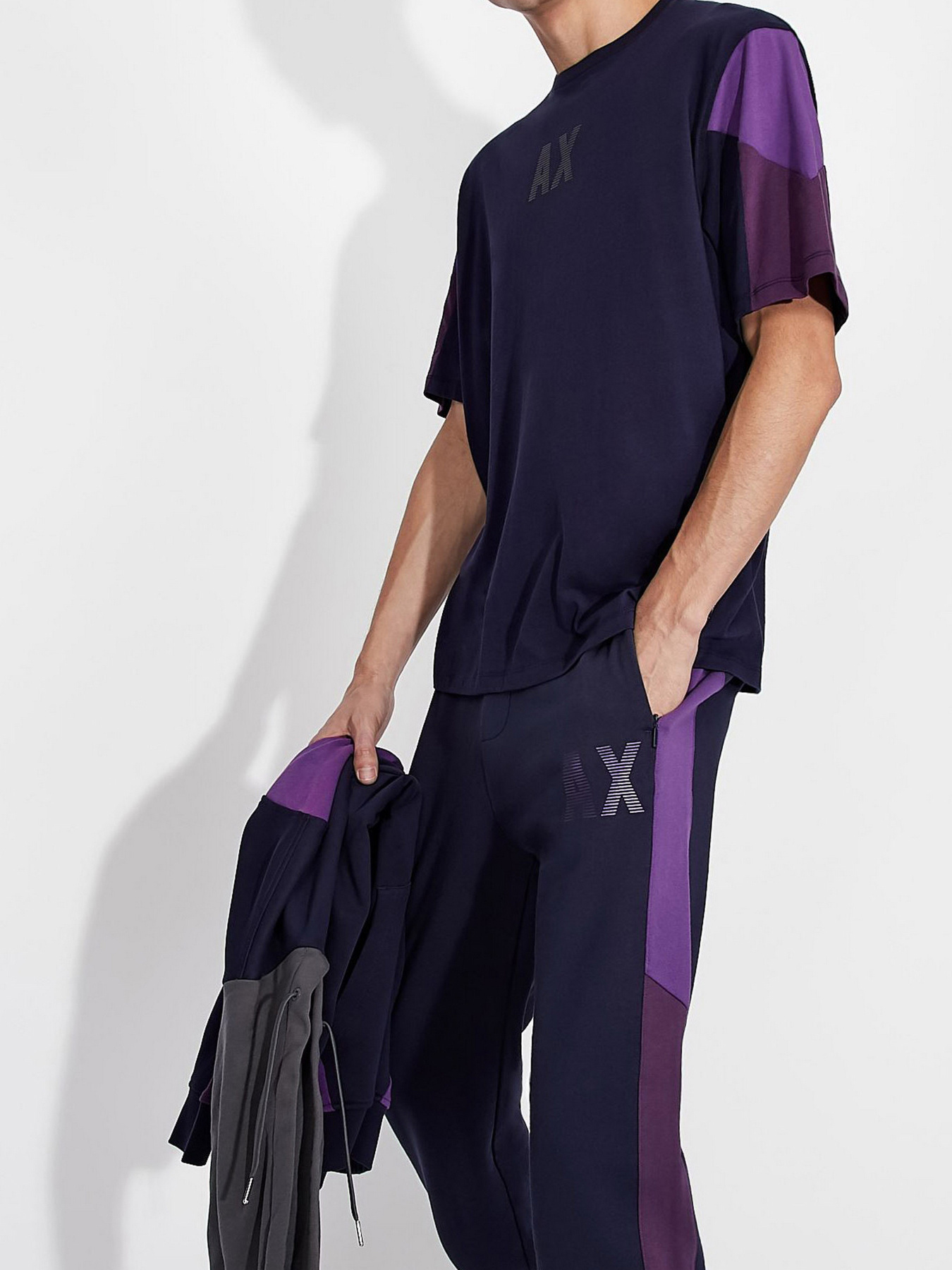 Брюки Armani Exchange модель 6KZPFH-ZJ8CZ-2527 Брюки Armani Exchange модель 6KZPFH-ZJ8CZ-2527 Фото