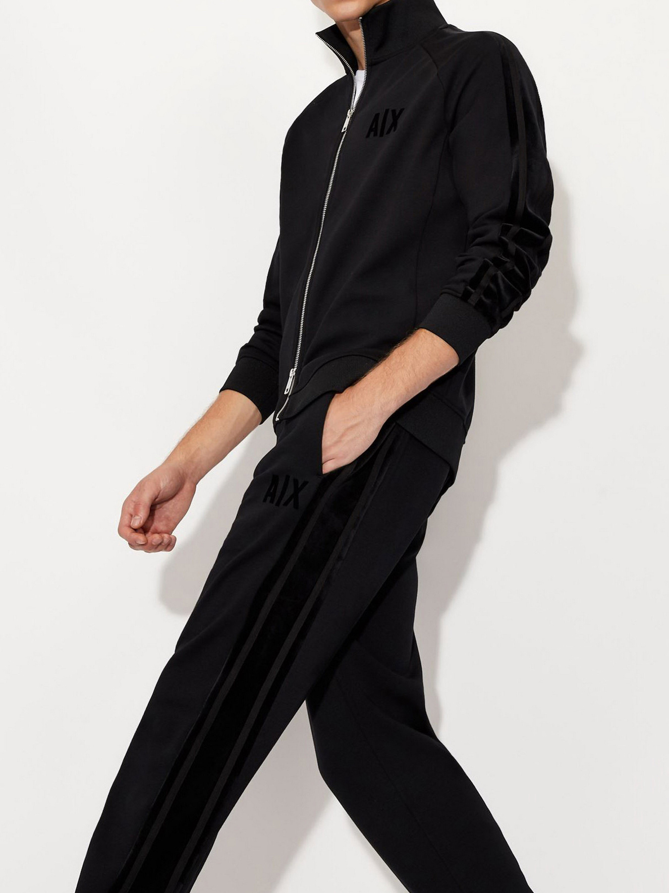 Брюки Armani Exchange модель 6KZPFR-ZJ6LZ-1200 Брюки Armani Exchange модель 6KZPFR-ZJ6LZ-1200 Фото