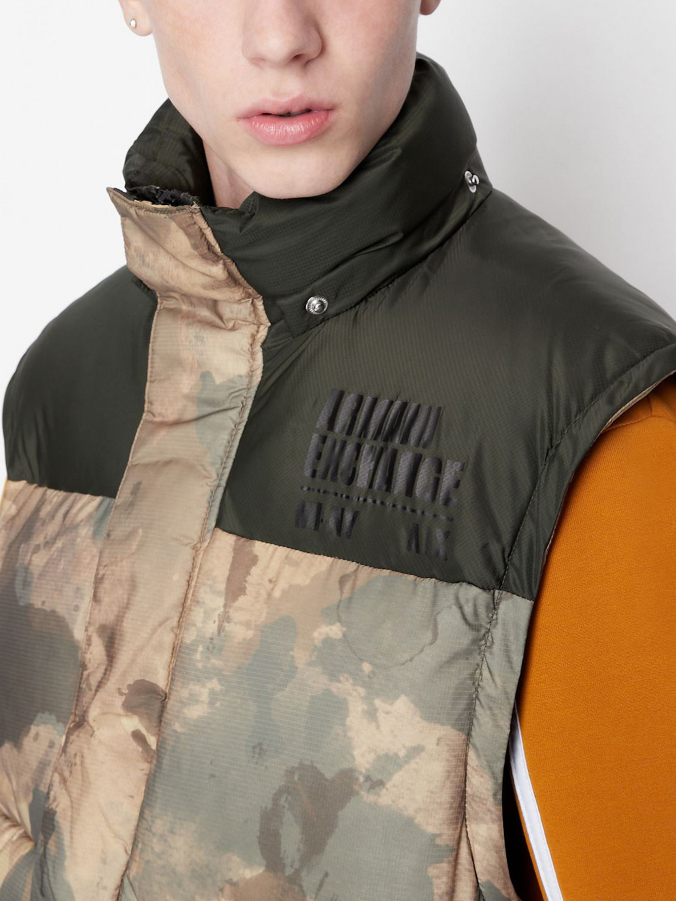 Куртки и дубленки Armani Exchange модель 6LZB22-ZNUQZ-2809 Фото