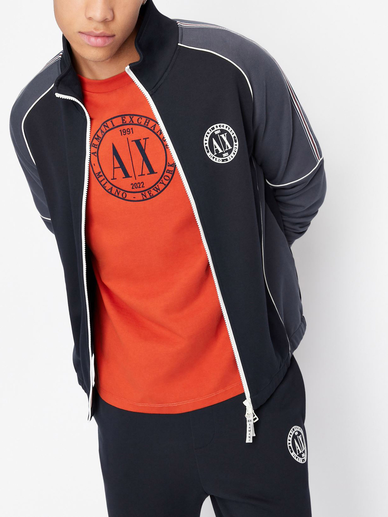 Худи и свитшоты Armani Exchange модель 6LZMLA-ZJ1ZZ-85CB Фото