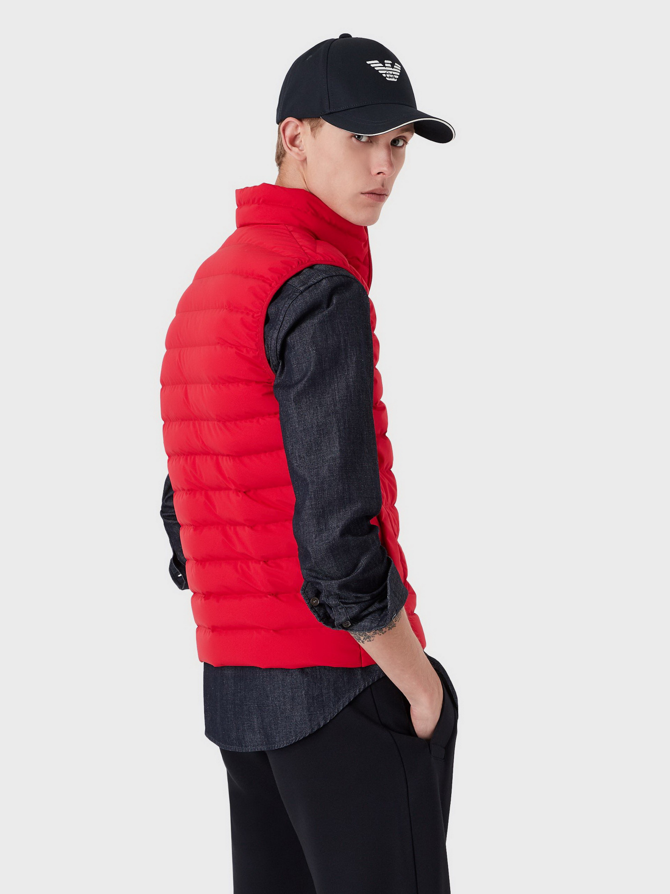 Утепленный жилет Emporio Armani модель 8N1BQ1-1NLRZ-0357 Фото