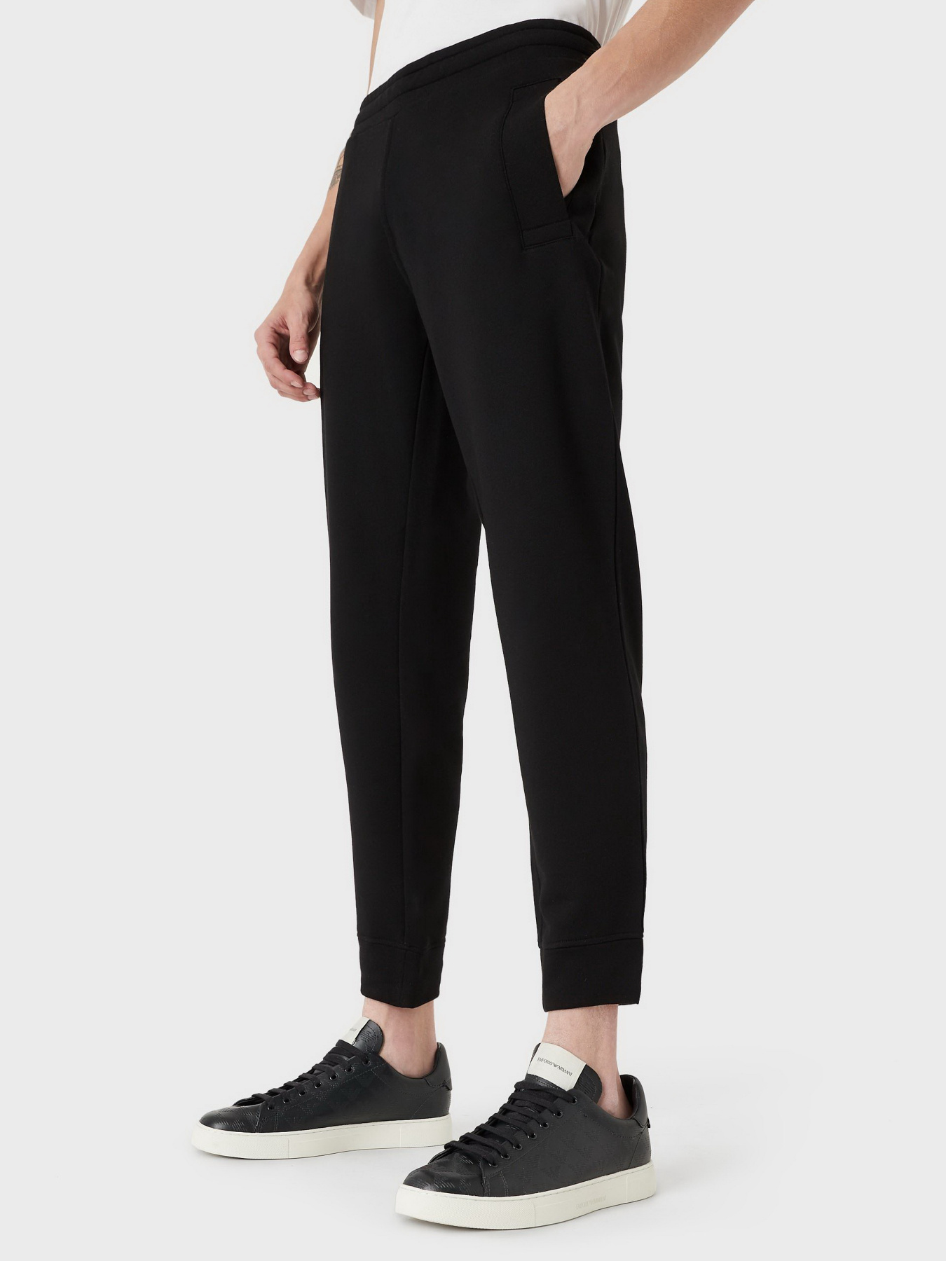 Брюки Emporio Armani модель 8N1PS9-1JRIZ-0999 Фото