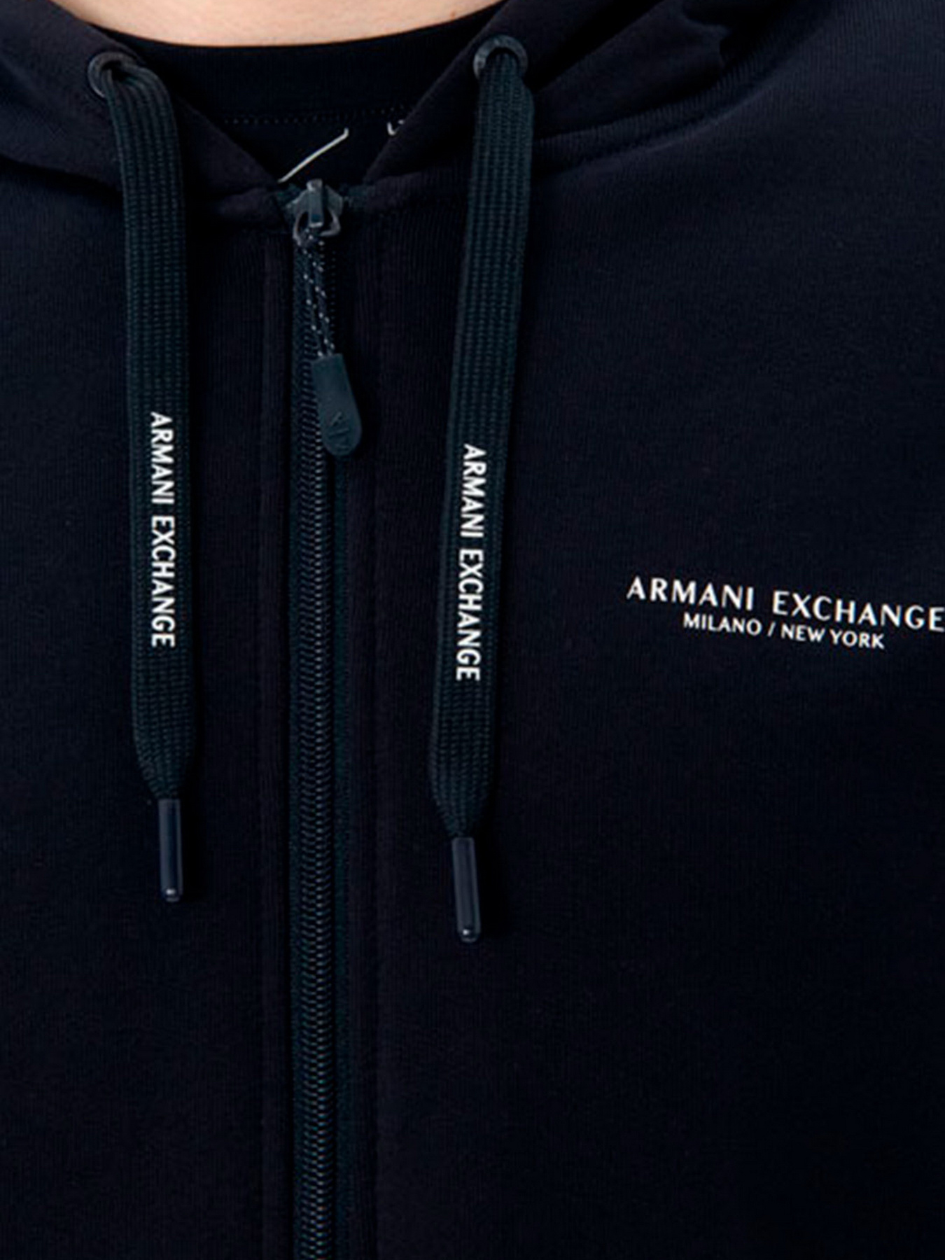Худи и свитшоты Armani Exchange модель 8NZM95-ZJKRZ-1510 Фото