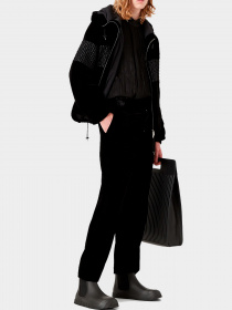 Куртки и дубленки Emporio Armani модель B1R380-B1182-999 Фото