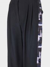 Брюки Emporio Armani модель BNP31T-B8802-099 Фото