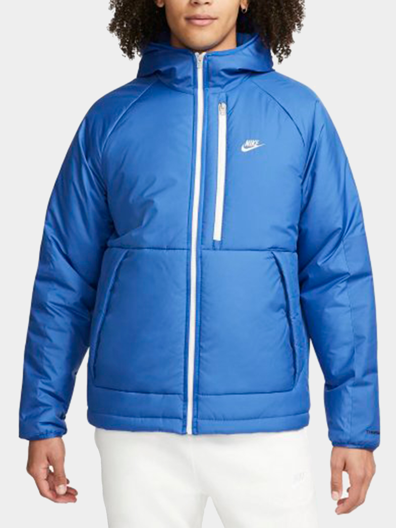Куртки и дубленки NIKE модель DD6857-480 Фото
