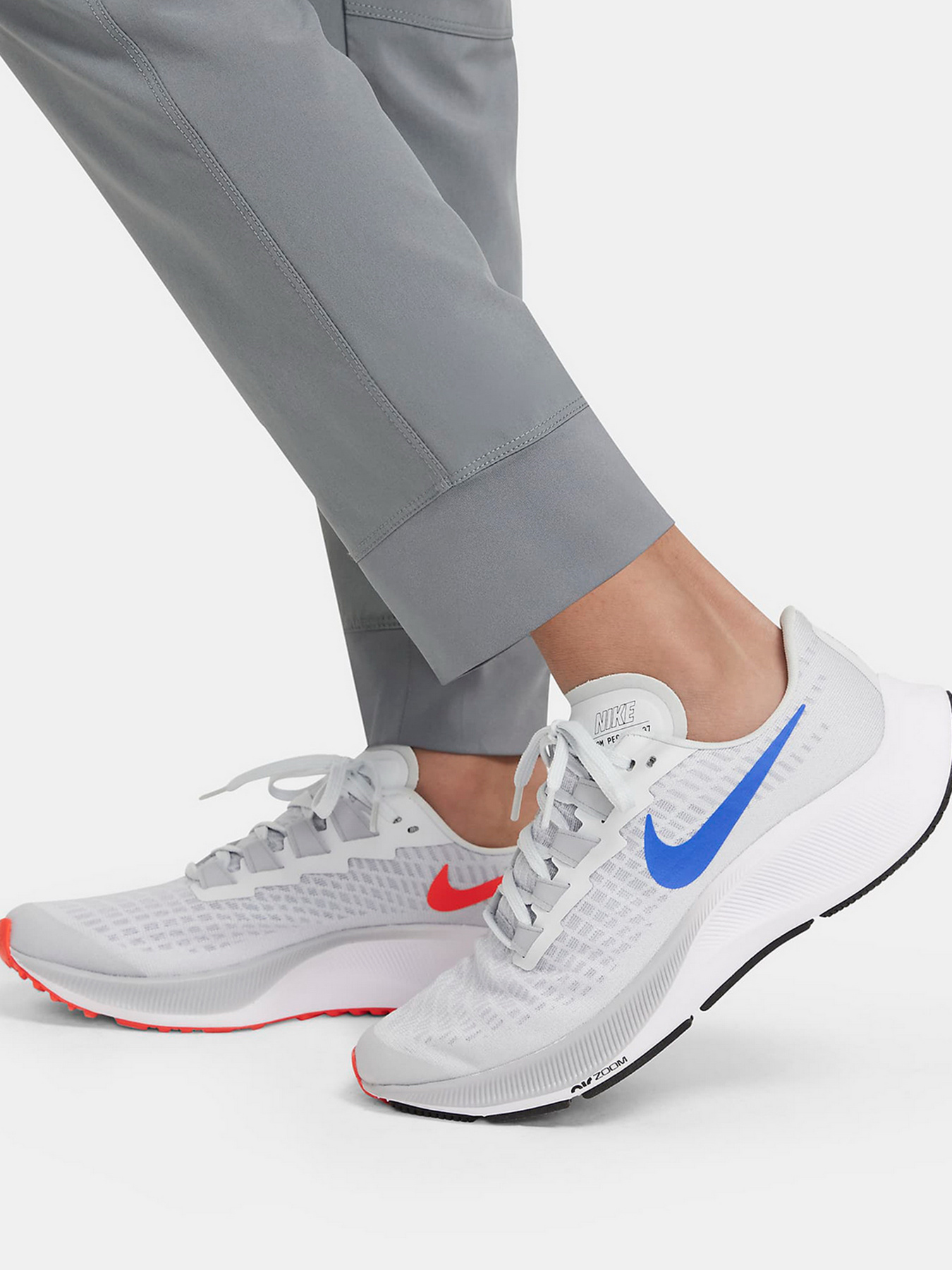 Брюки NIKE модель DD8428-084 Фото