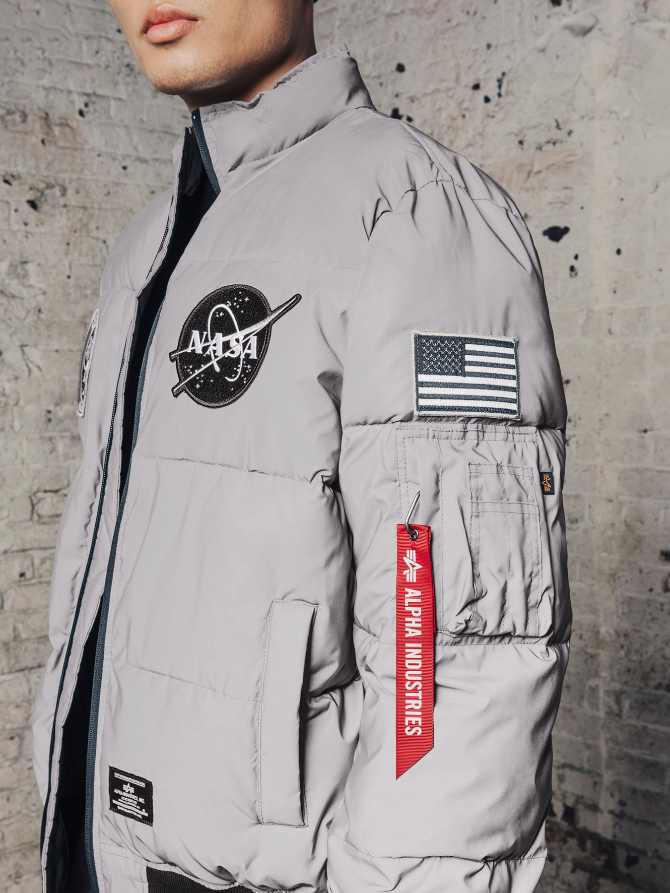 Куртки и дубленки Alpha Industries модель EJM52502C1_040 Фото