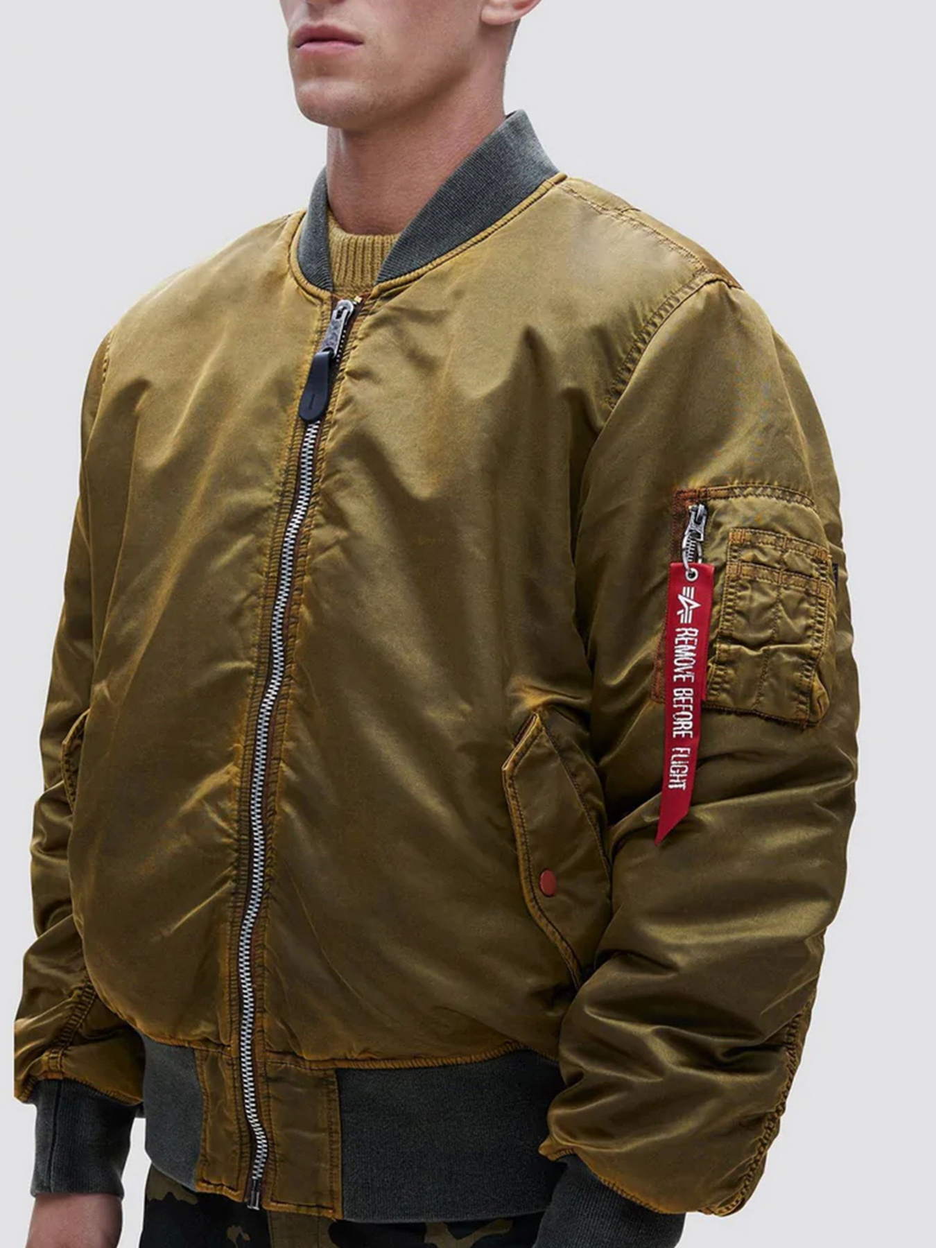 Куртки и дубленки Alpha Industries модель MJM49500C1_819 Фото