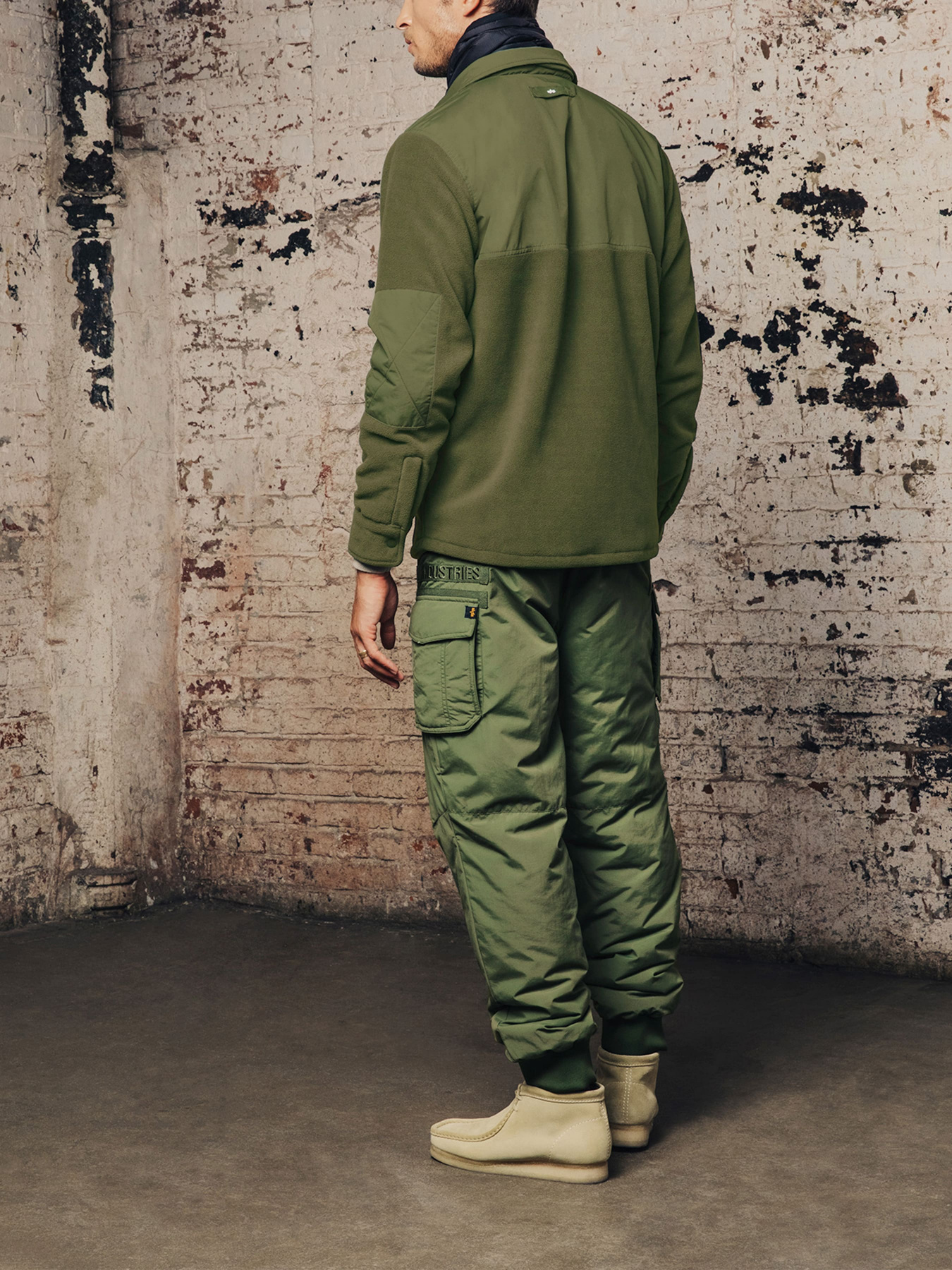 Спортивная одежда Alpha Industries модель MJM52501C1_301 Фото