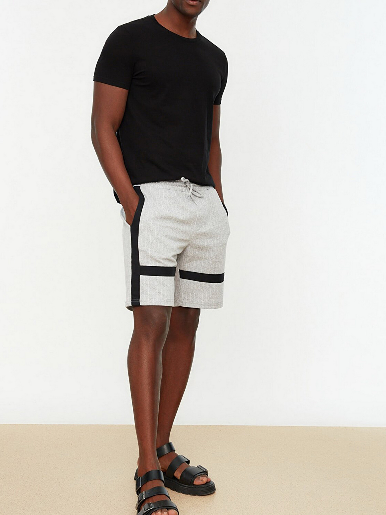 Шорты Trendyol модель TMNSS21SR0207/Gri Фото