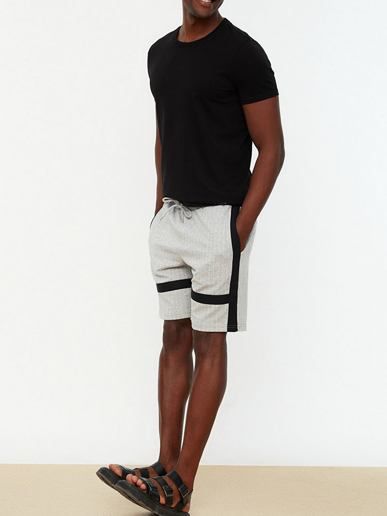 Шорты Trendyol модель TMNSS21SR0207/Gri Фото