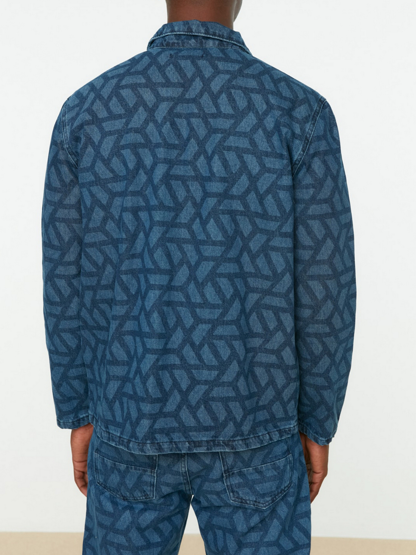 Куртки и дубленки Trendyol модель TMNSS22CE0068/Indigo Фото