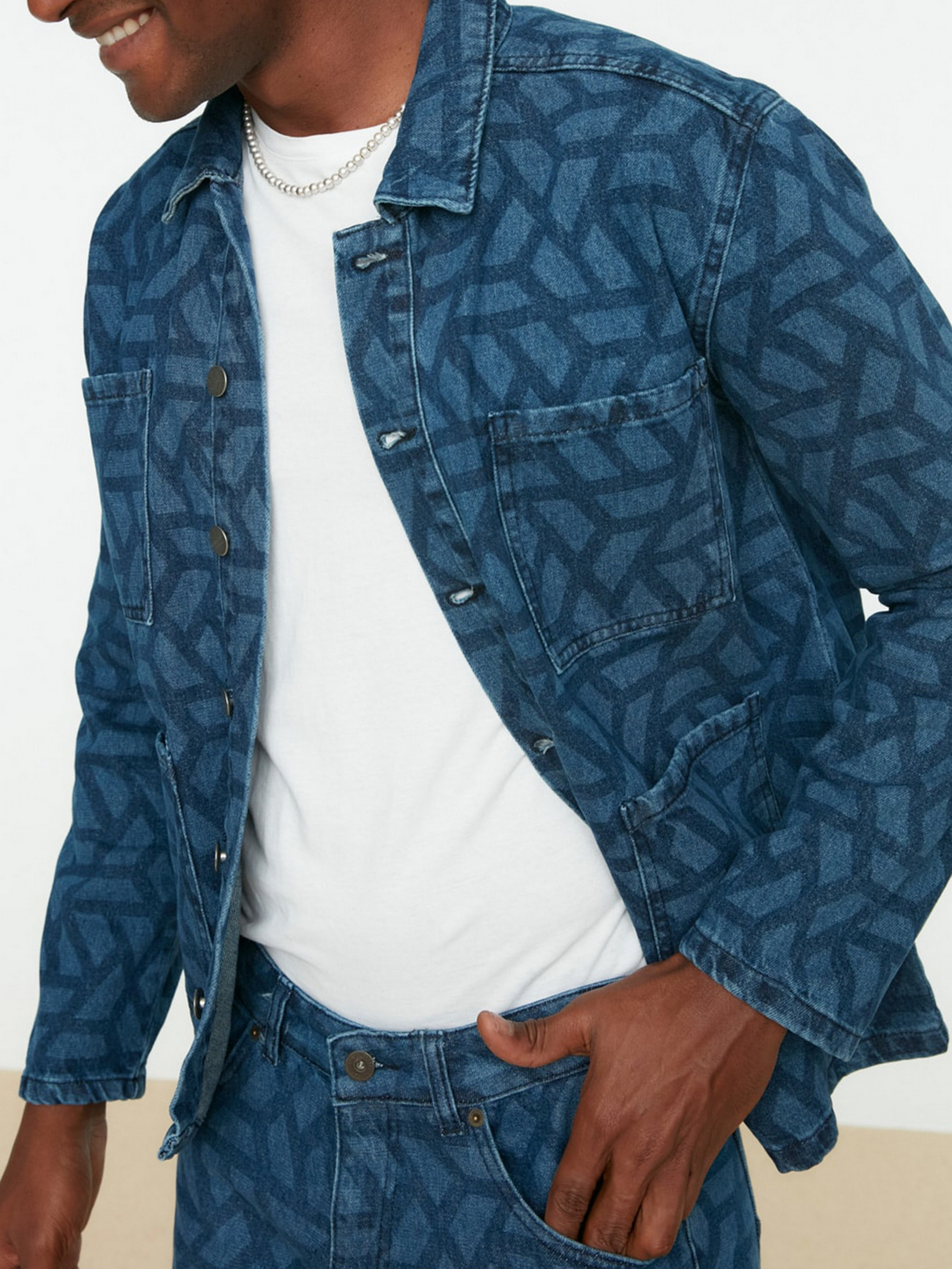Куртки и дубленки Trendyol модель TMNSS22CE0068/Indigo Фото