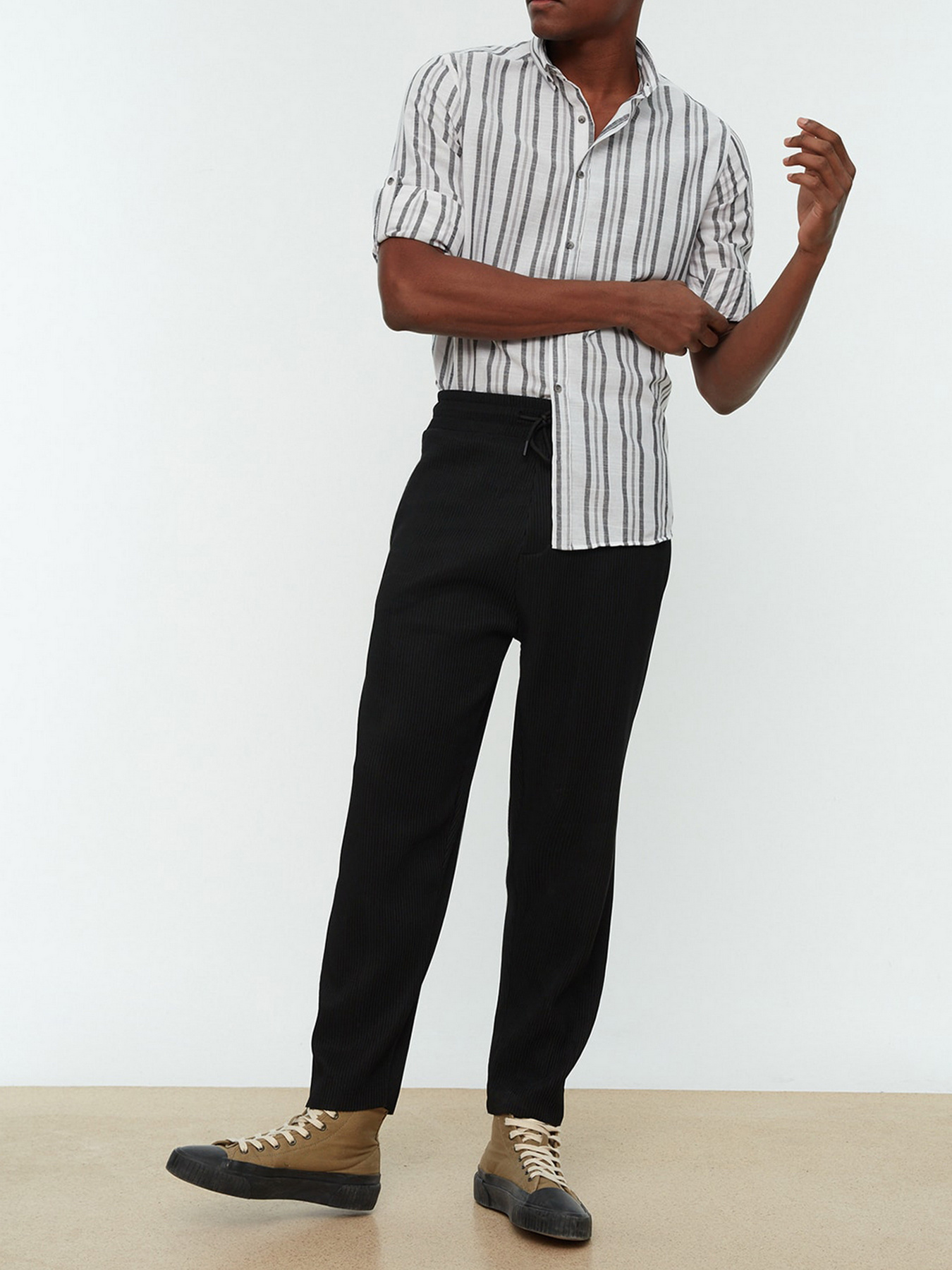 Рубашки Trendyol модель TMNSS22GO0088/Gri Фото