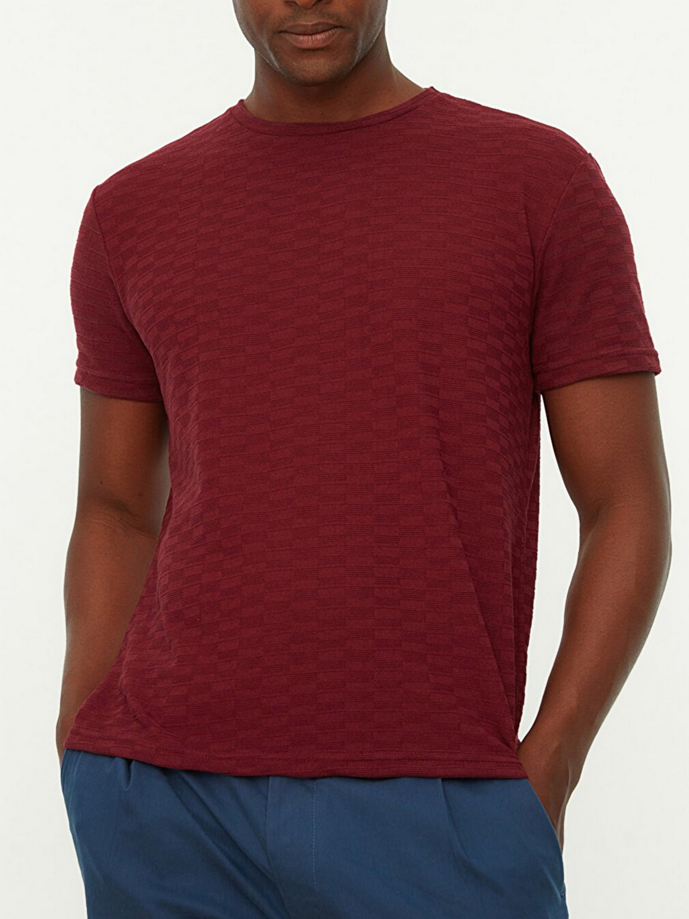 Футболки и поло Trendyol модель TMNSS22TS0227/Bordo Фото