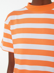 Футболки и поло Trendyol модель TWOSS21TS1204/Turuncu Фото