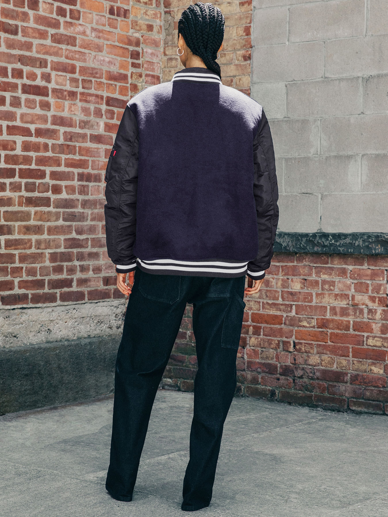 Куртки и дубленки Alpha Industries модель UJM52500C1_410 Фото