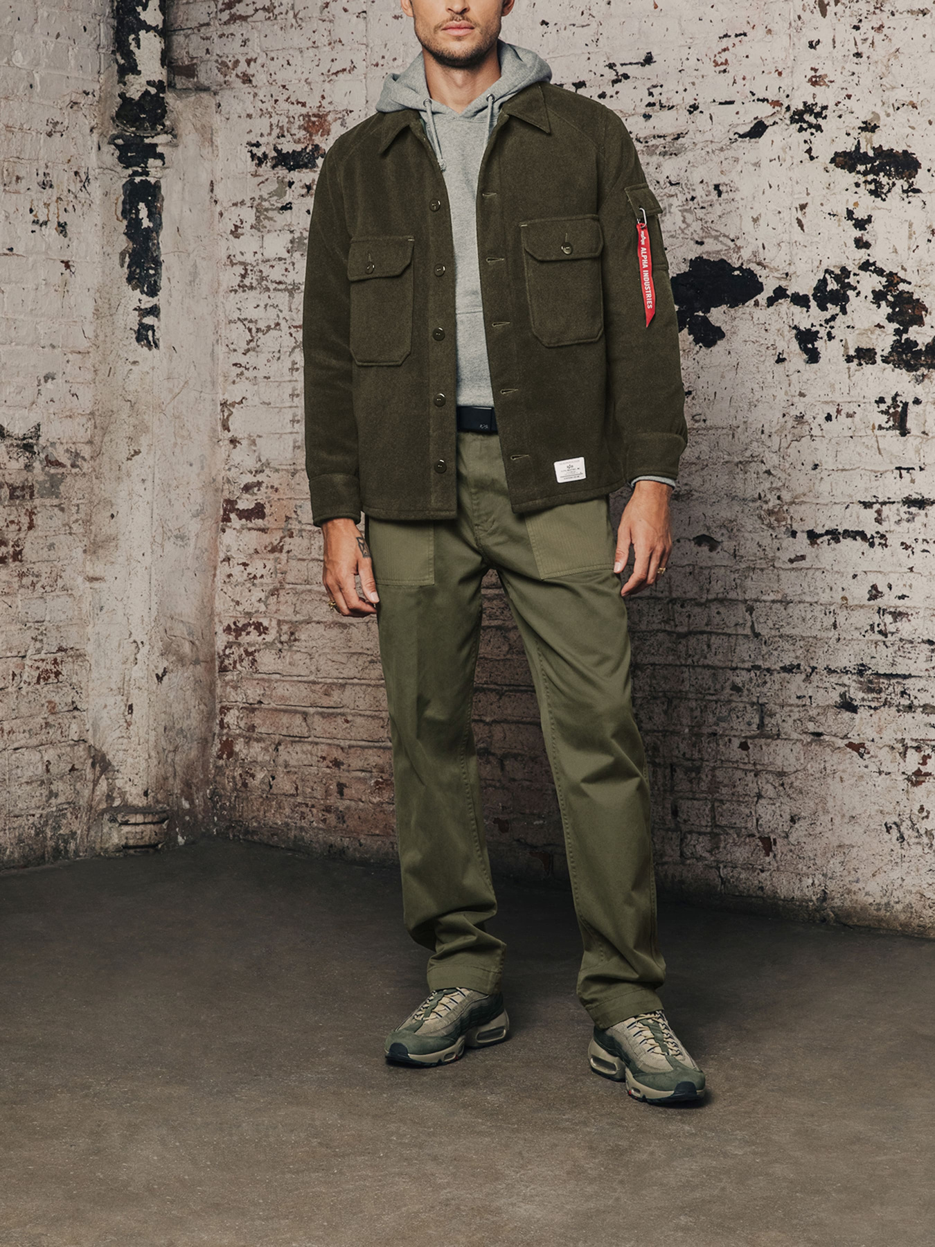 Куртки и дубленки Alpha Industries модель UJW52500C1_301 Фото