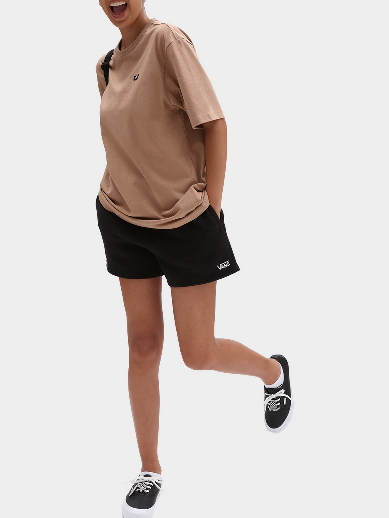 Шорты Vans модель VN0A5LL8BLK1 Фото