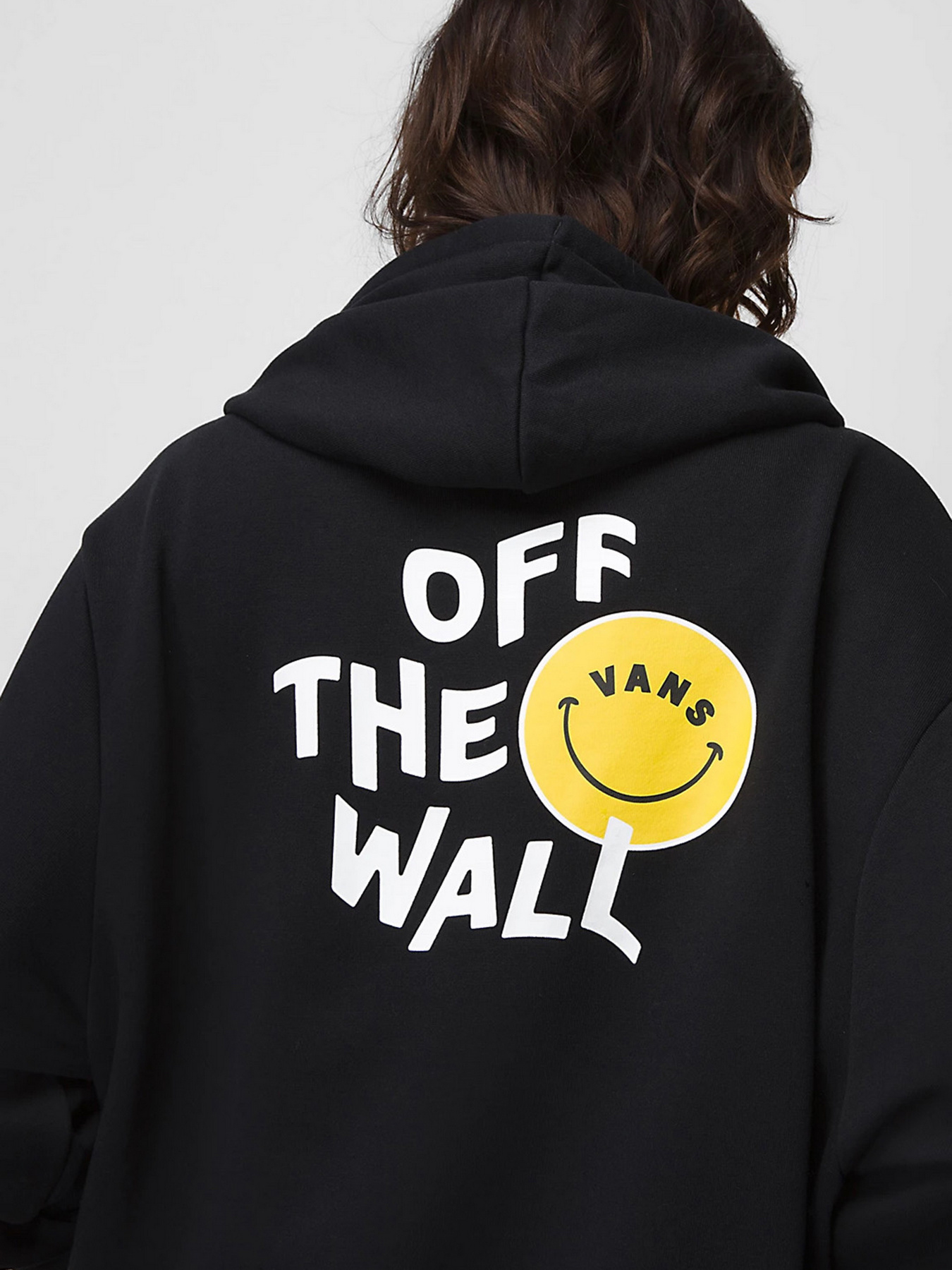 Худи и свитшоты Vans модель VN0A7RNCBLK1 Фото