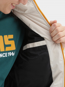 Куртки и дубленки Vans модель VN0A7S8GEKD1 Фото