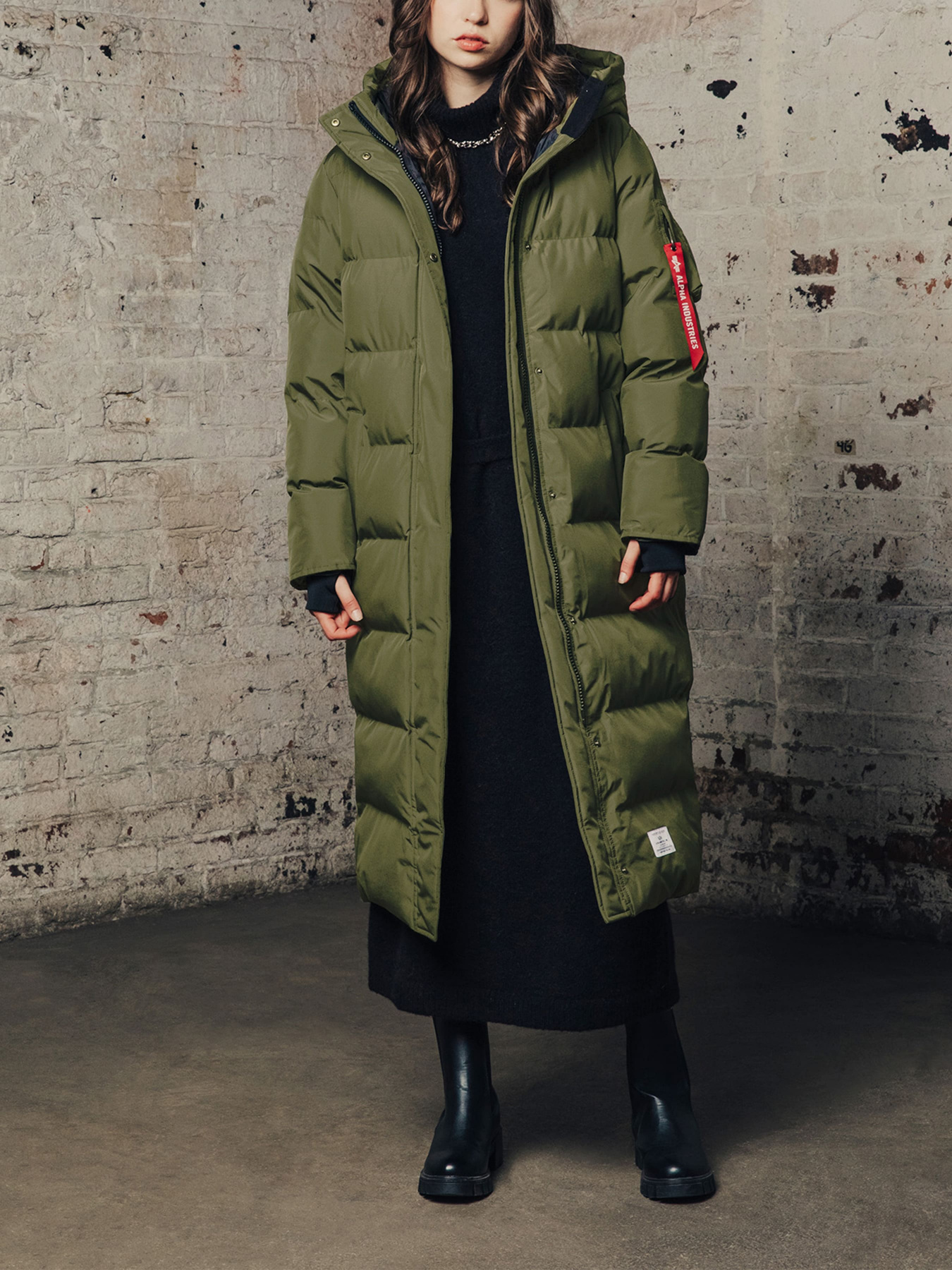 Куртки и дубленки Alpha Industries модель WJS52502C1_301 Фото