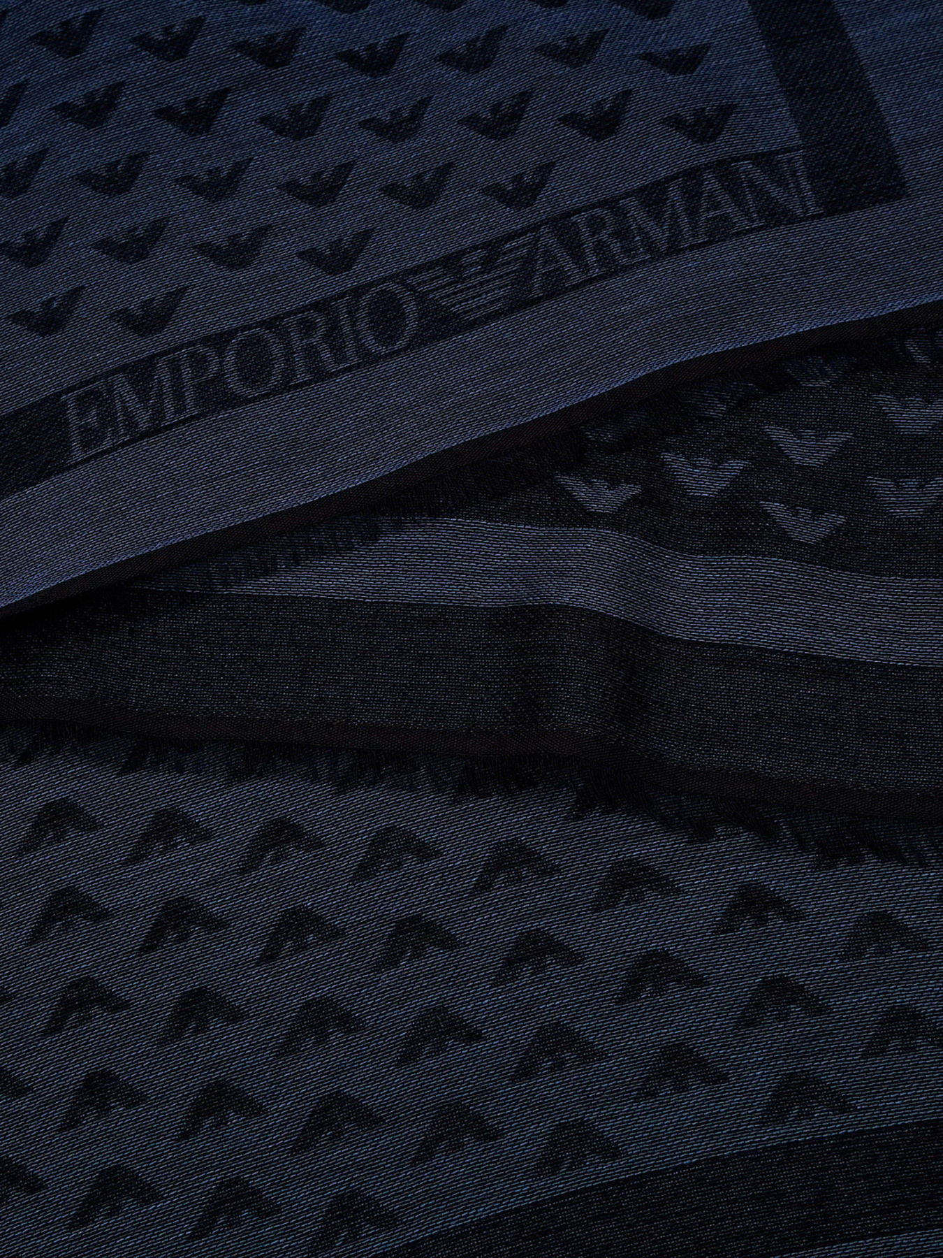 Шарфы и платки Emporio Armani модель 635300-CC102-00134 Фото