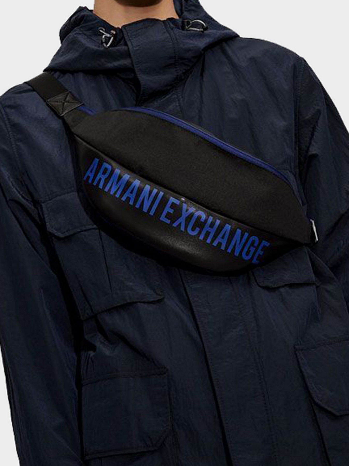 Сумки Armani Exchange модель 952320-1P007-02521 Фото