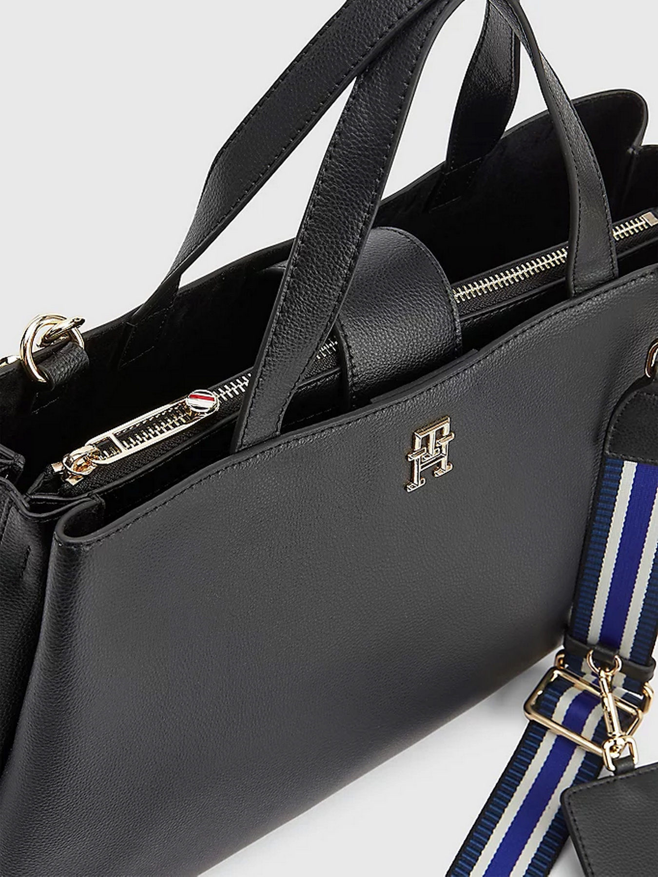 Сумки Tommy Hilfiger модель AW0AW13409-BDS Фото