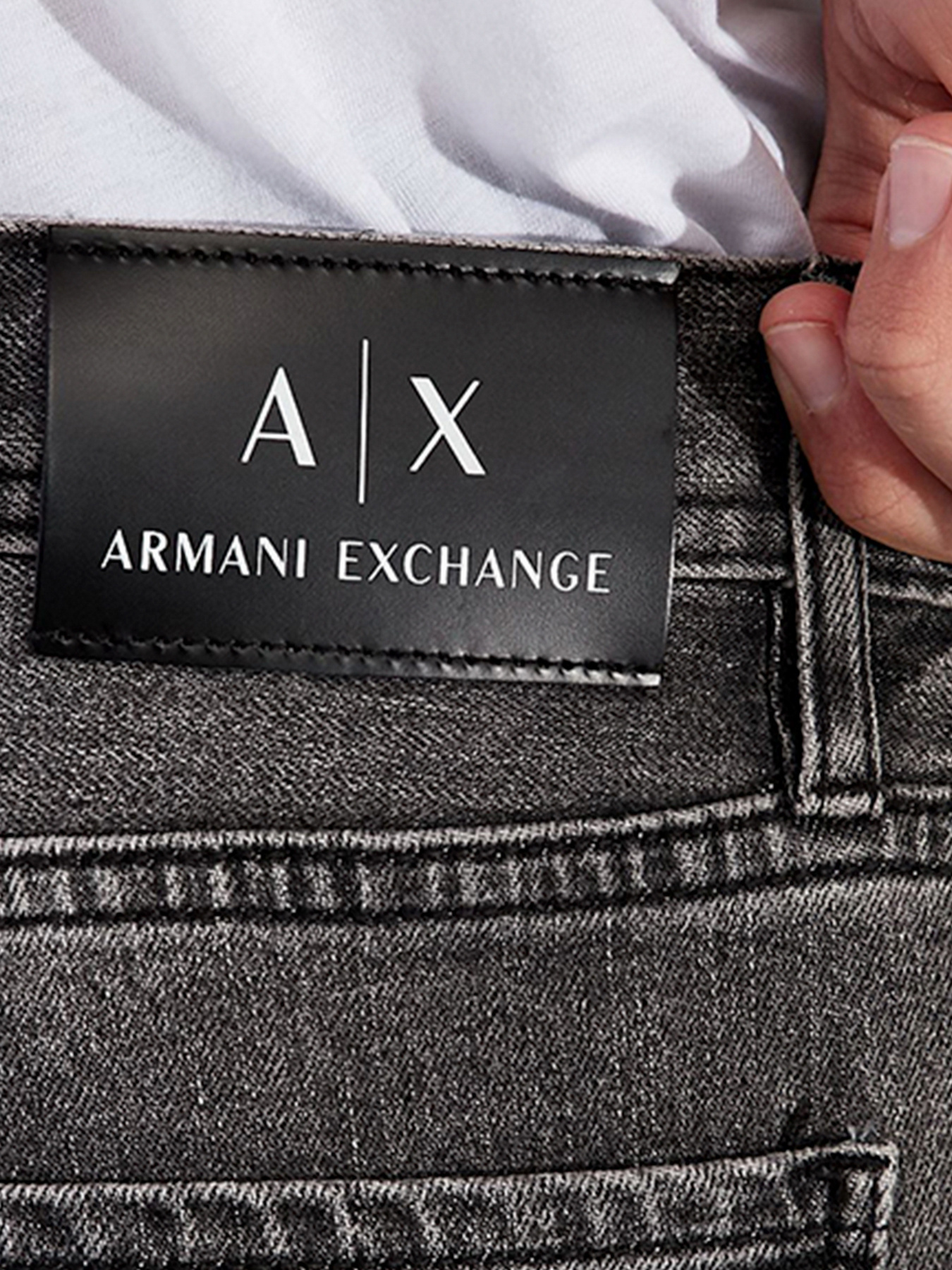 Джинсы Armani Exchange модель 6HZJ16-Z1KQZ-0903 Фото