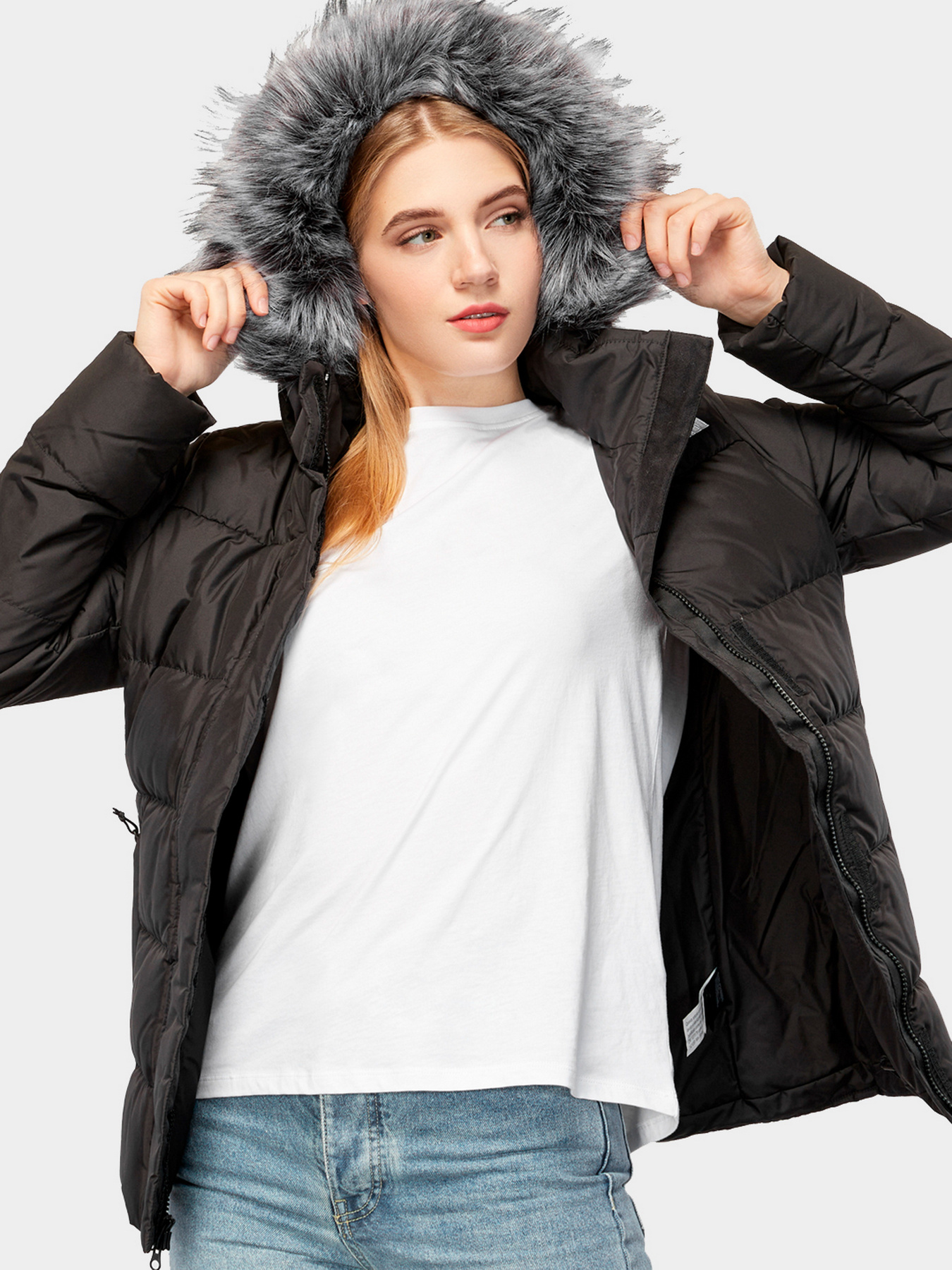 Куртки и дубленки The North Face модель NF0A4R33JK31 Фото