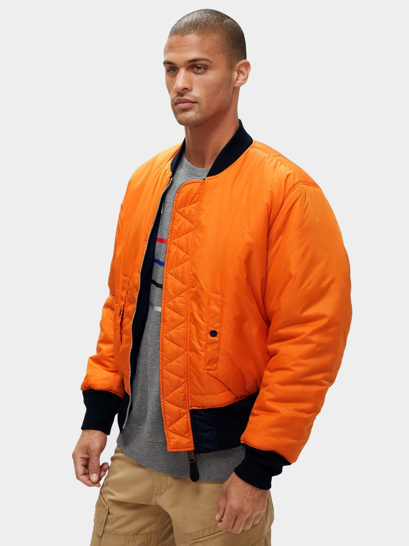 Куртки и дубленки Alpha Industries модель MJM21000C1_410 Фото