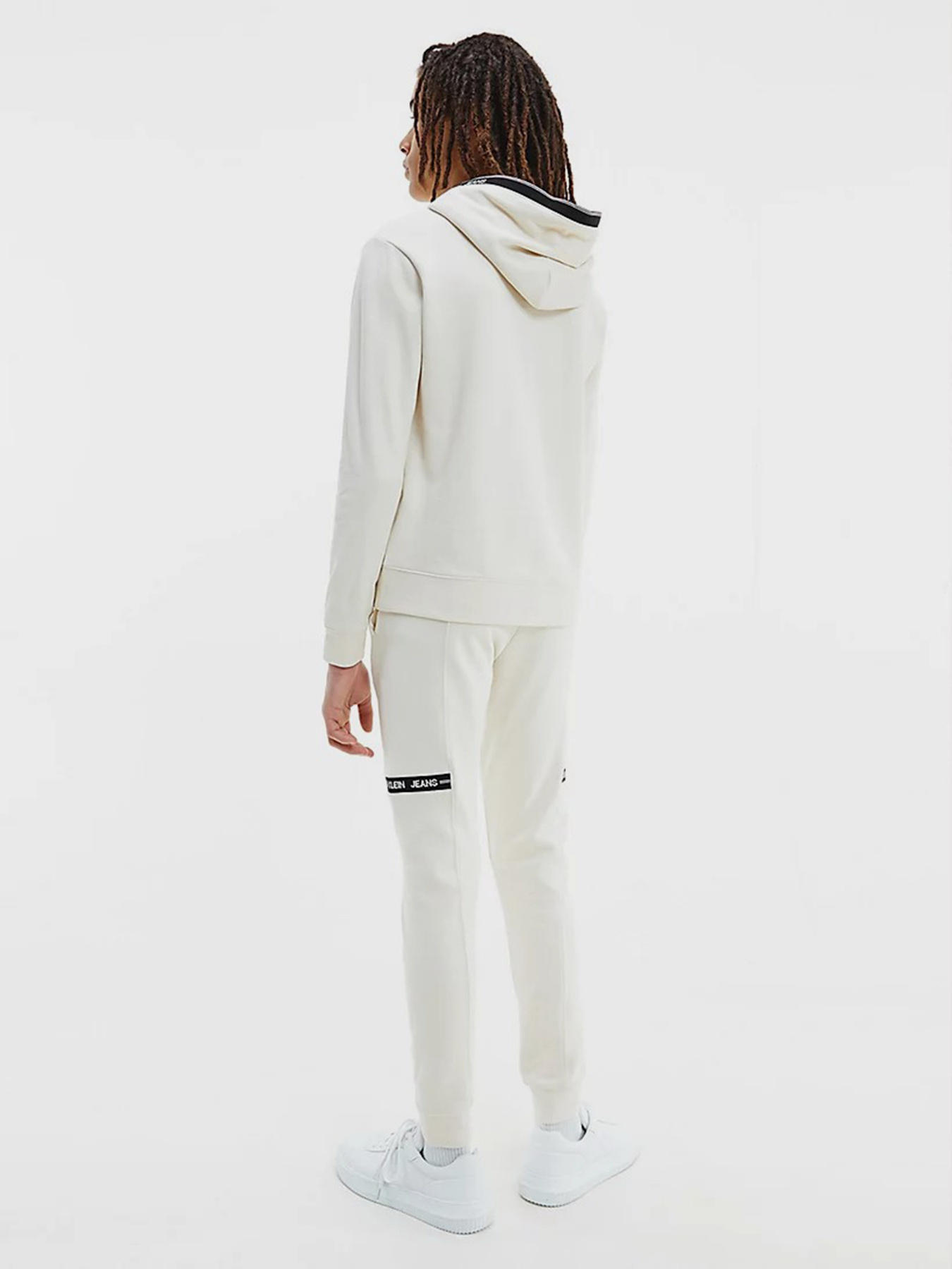 Худи и свитшоты Calvin Klein модель IB0IB00901-ACJ Фото