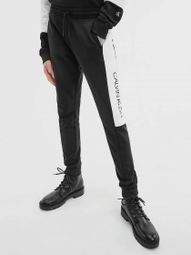 Костюмы Calvin Klein модель IB0IB00952-BEH Фото