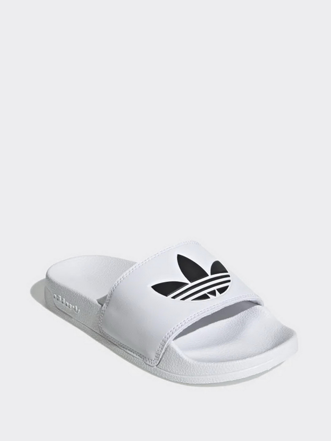 Шлёпанцы Adidas модель EG8272 Шлёпанцы Adidas модель EG8272 Фото