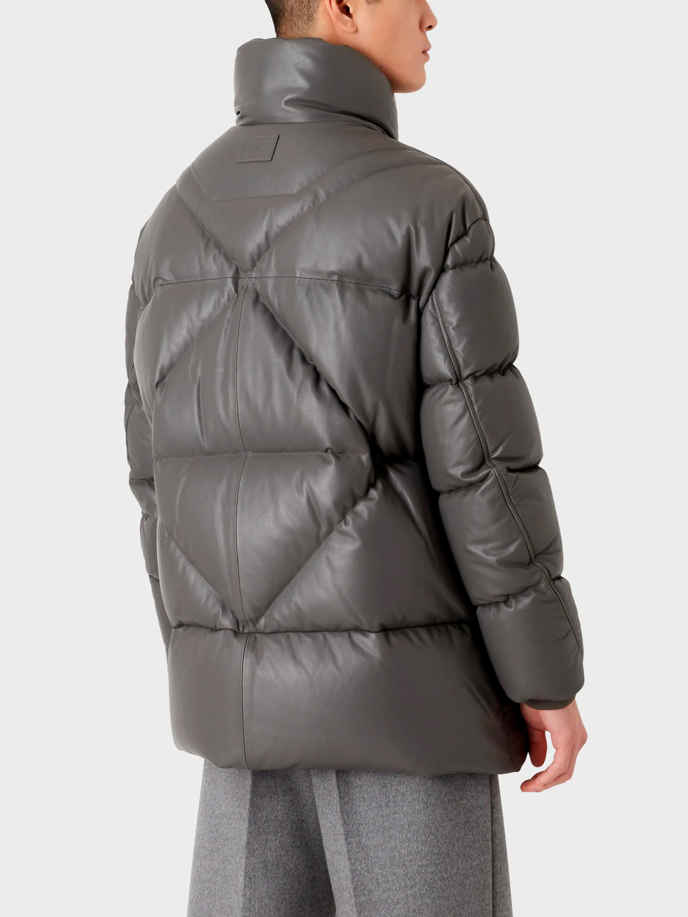 Куртки и дубленки Emporio Armani модель H31B85-C1P8A-616 Куртки и дубленки Emporio Armani модель H31B85-C1P8A-616 Фото
