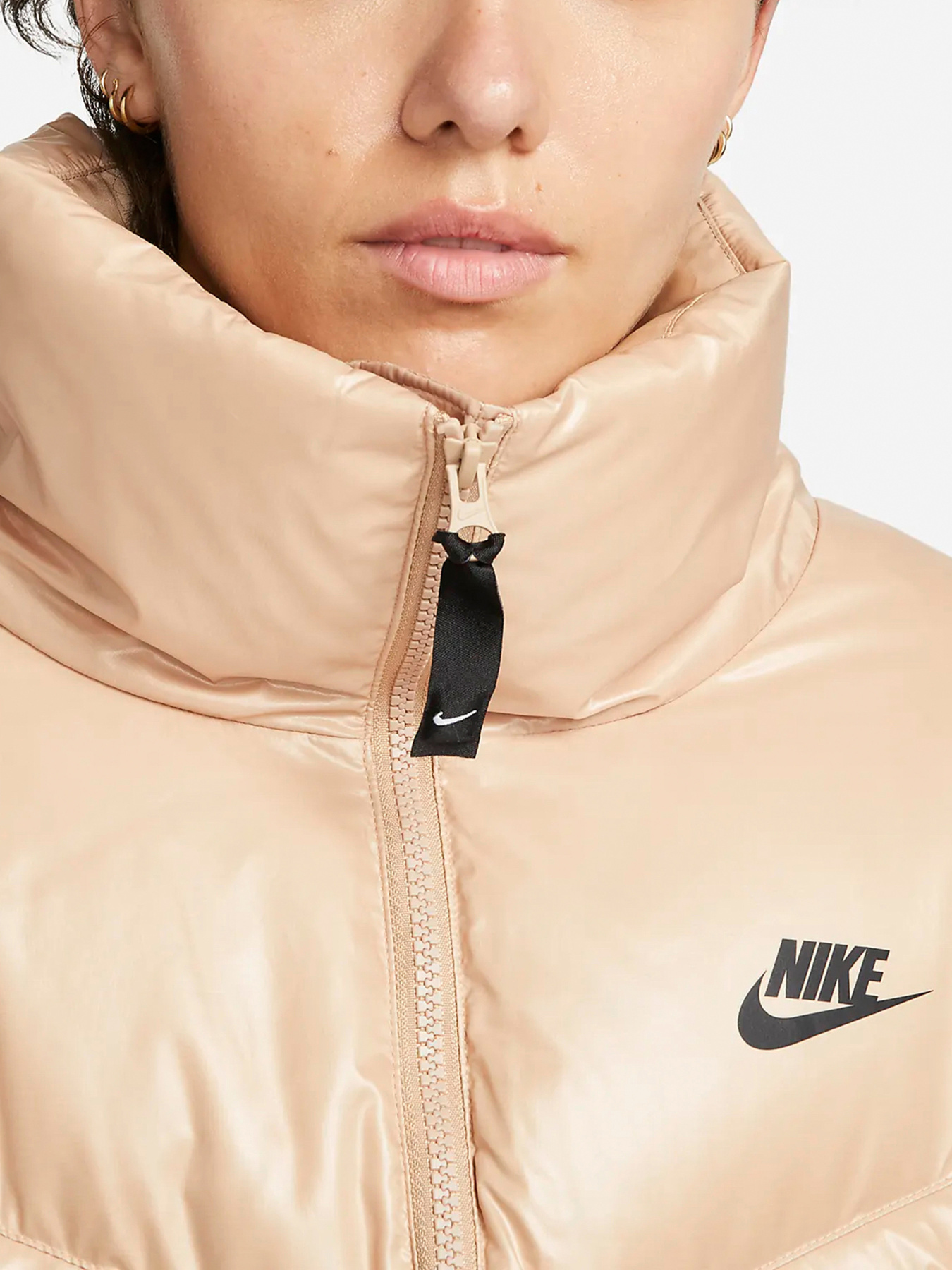 Куртки и дубленки NIKE модель DH4079-200 Фото