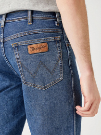 Джинсы Wrangler модель W12S33010_32 Фото