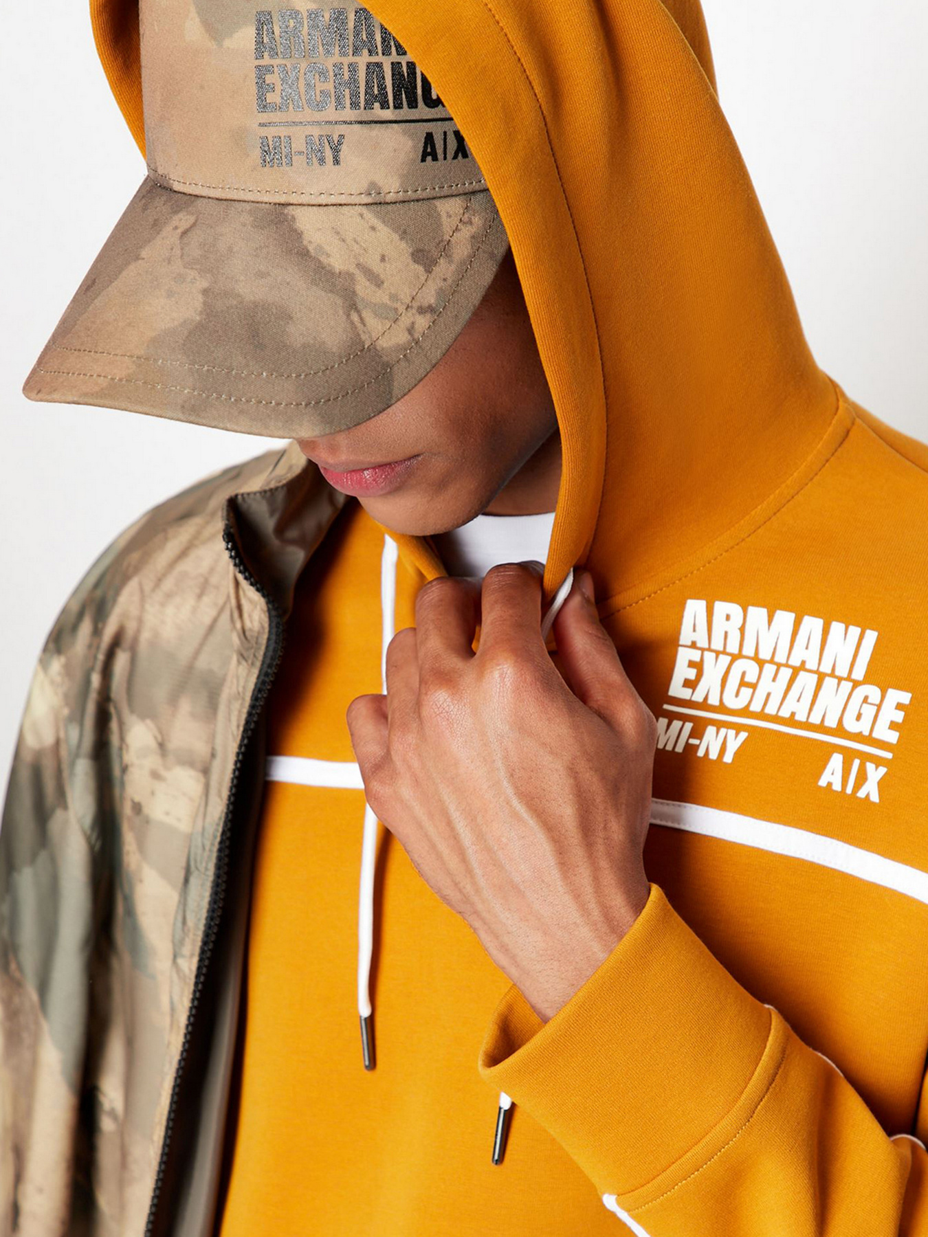 Худи и свитшоты Armani Exchange модель 6LZMFE-ZJ5NZ-1767 Фото