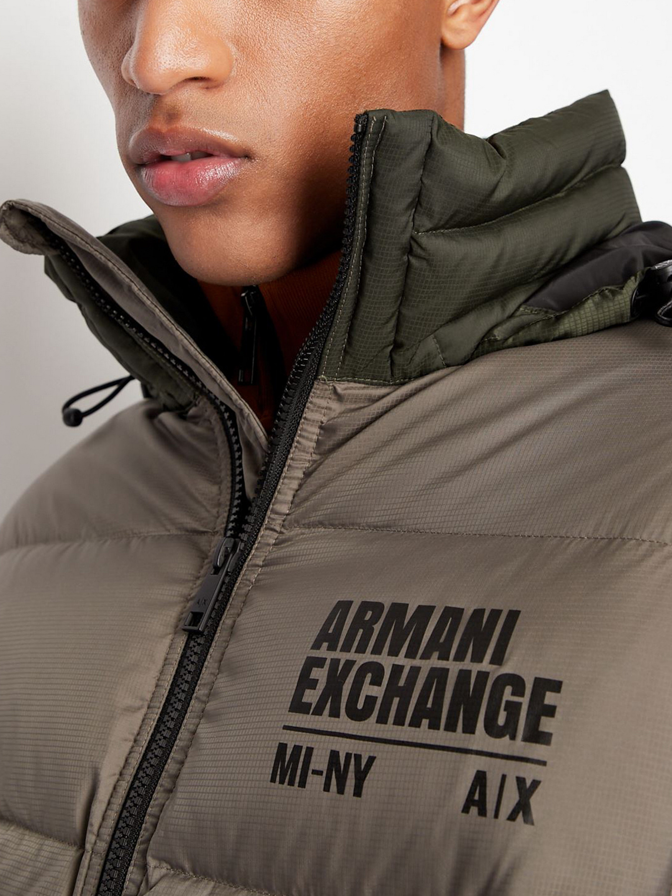 Куртки и дубленки Armani Exchange модель 6LZB02-ZNUQZ-2845 Фото
