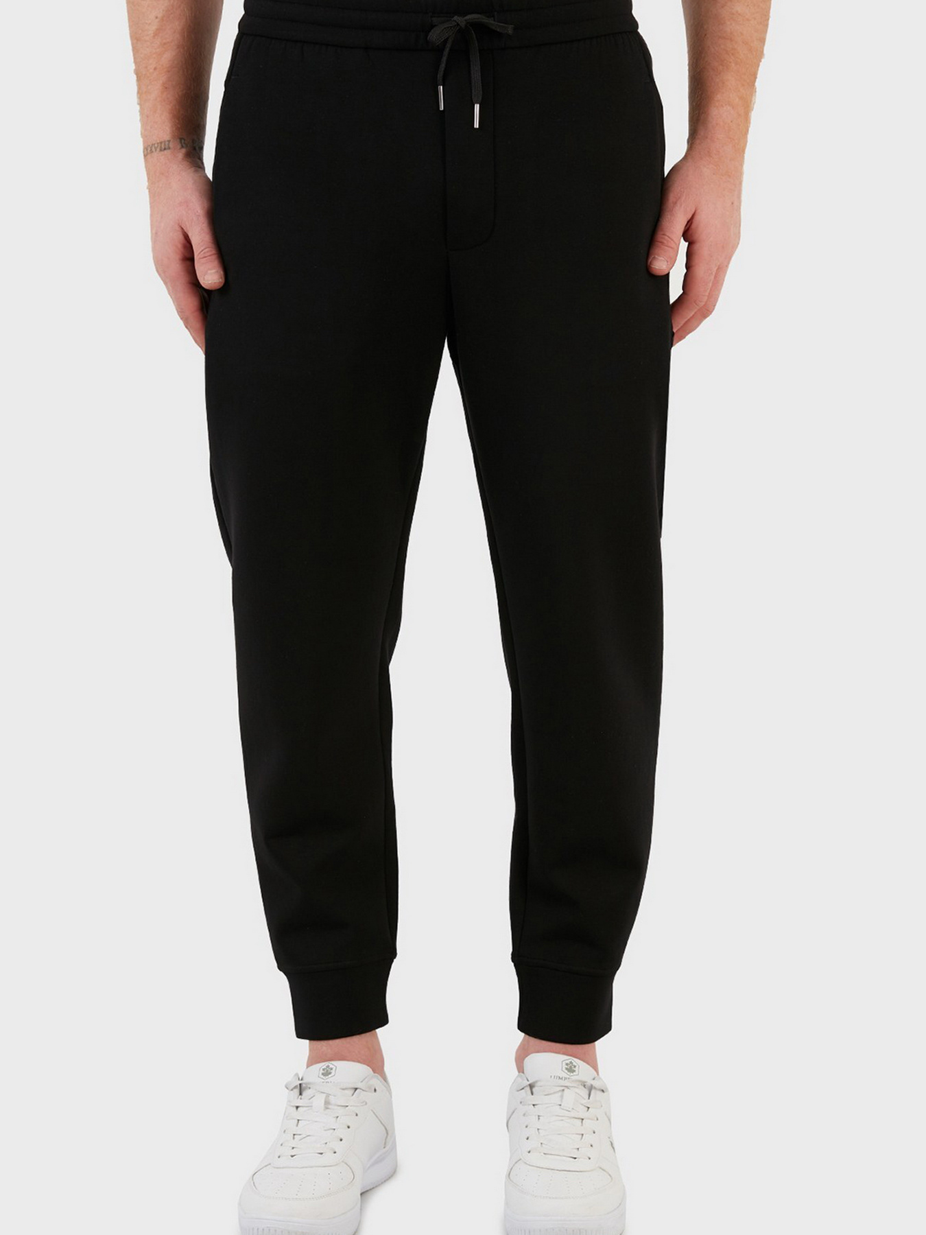 Брюки Emporio Armani модель 3L1PFS-1JHSZ-0999 Фото