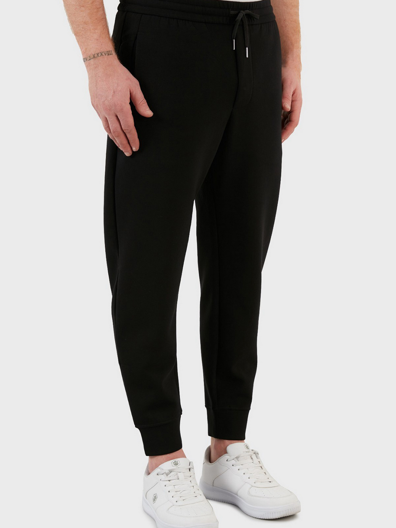 Брюки Emporio Armani модель 3L1PFS-1JHSZ-0999 Фото